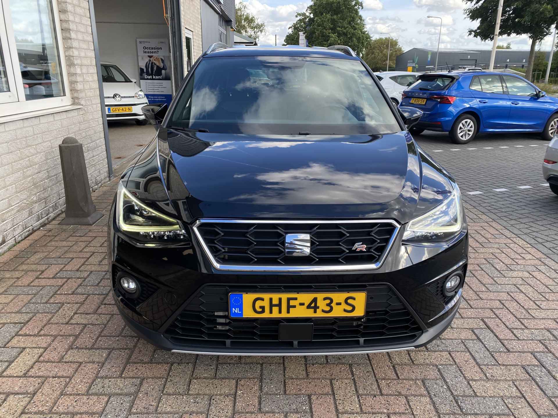 SEAT Arona 1.0 TSI FR / AUTOMAAT/ CAMERA/ PARK. SENSOREN/ LED/ DODE HOEK/ KEYLESS/ VIRTUAL COCKPIT/ STOEL VERWARM./ ADAPT. CRUISE/ APP CONNECT/ NAVI/ CLIMA/ DAB/ 18" LMV/ - 37/43