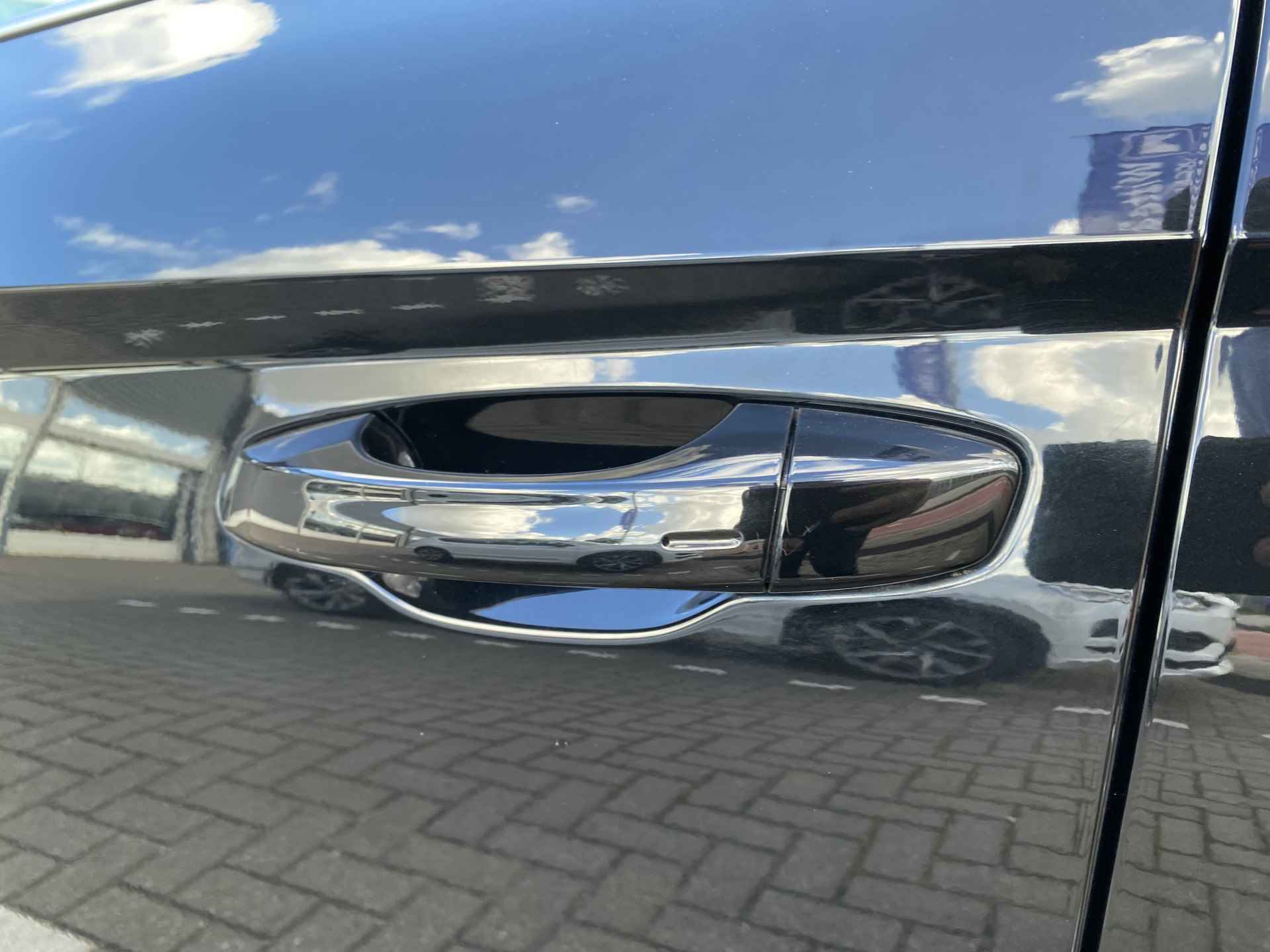 SEAT Arona 1.0 TSI FR / AUTOMAAT/ CAMERA/ PARK. SENSOREN/ LED/ DODE HOEK/ KEYLESS/ VIRTUAL COCKPIT/ STOEL VERWARM./ ADAPT. CRUISE/ APP CONNECT/ NAVI/ CLIMA/ DAB/ 18" LMV/ - 39/43