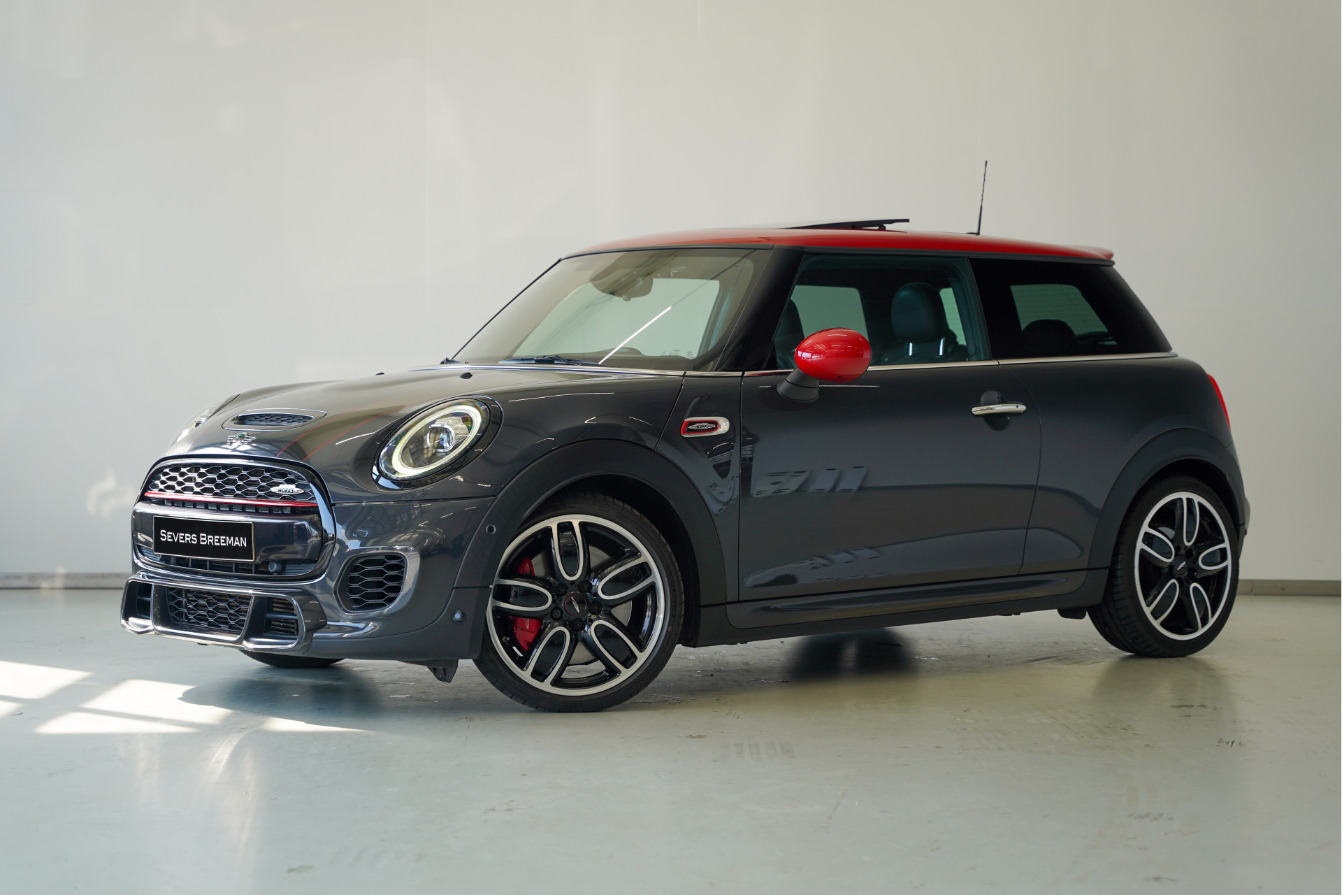 MINI 3-deurs John Cooper Works Chili Serious Business Aut.