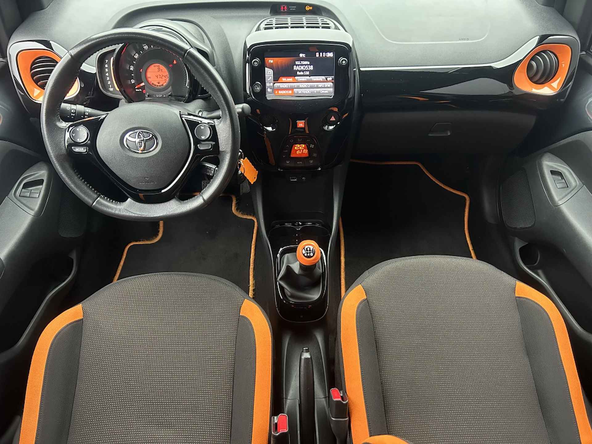 Toyota Aygo 1.0 VVT-i JBL - 6/26