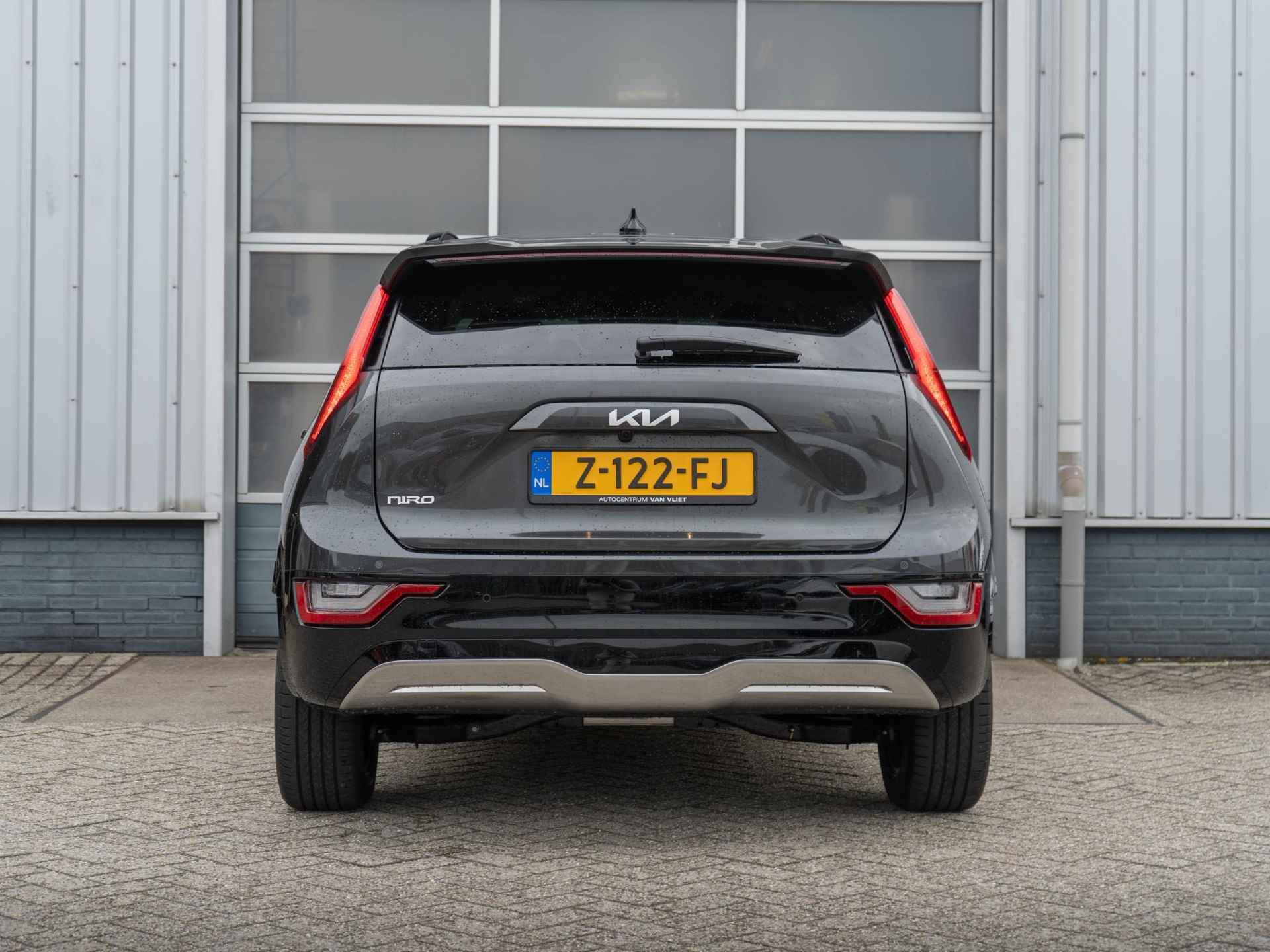 Kia Niro EV DynamicLine 64.8 kWh | Navigatie | Achteruitrijcamera - 8/31