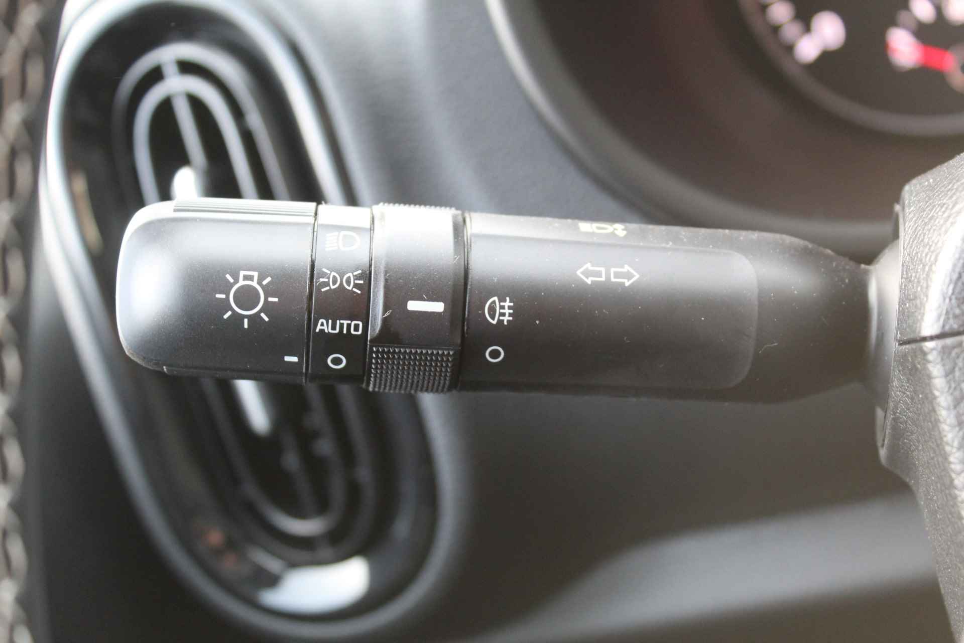 Kia Picanto 1.0 DPi DynamicLine 5deurs Airco , Apple carplay , Cruise control , Camera Lm velgen , Bluetooth. - 8/36
