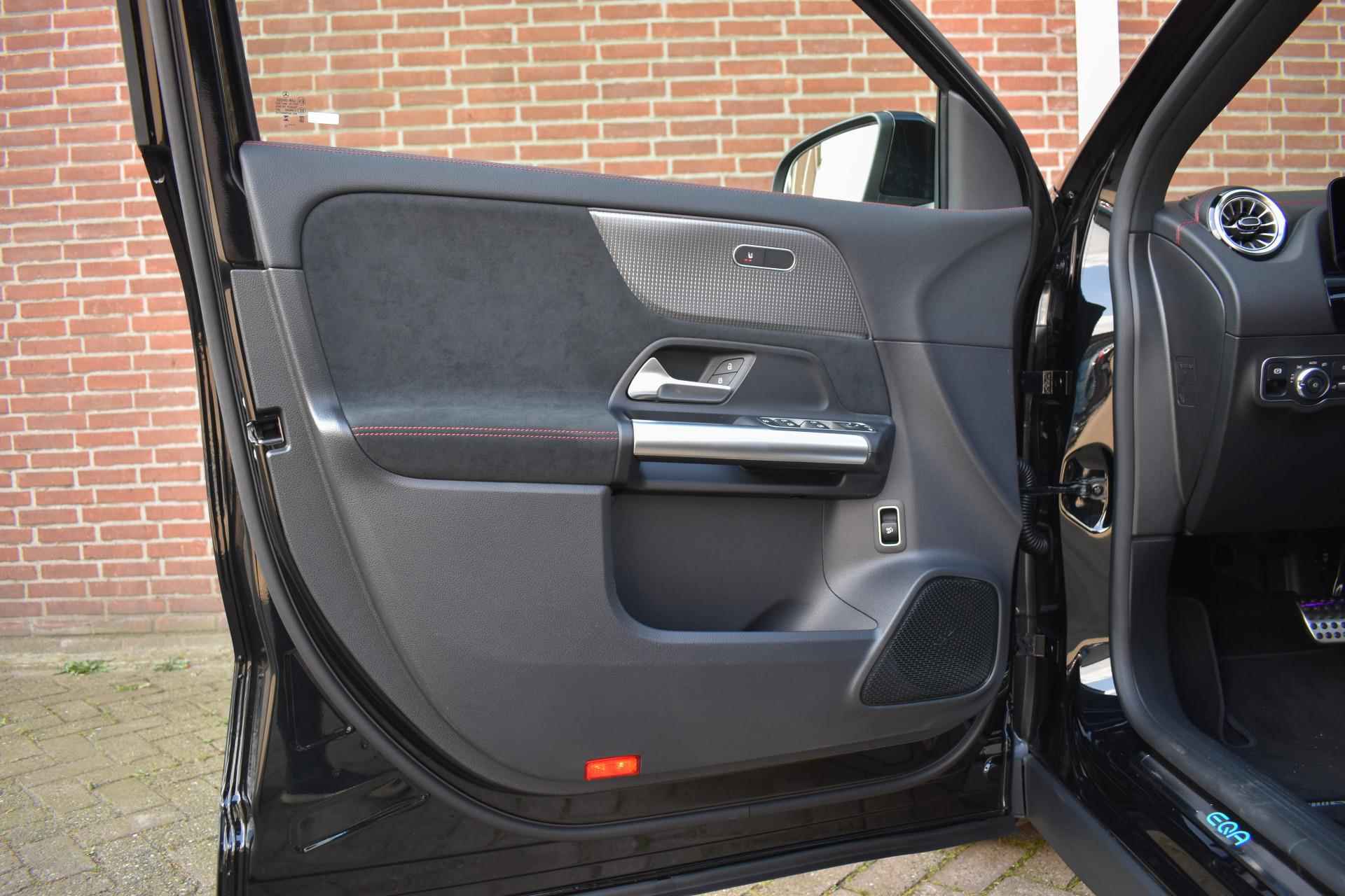 Mercedes-Benz EQA 250 AMG Line 67 kWh / Night-Pakket / Headup-Display / Panaroma-schuifdak / Stoelverwarming / Achteruitrijcamera / Dodehoek-Assis - 17/35