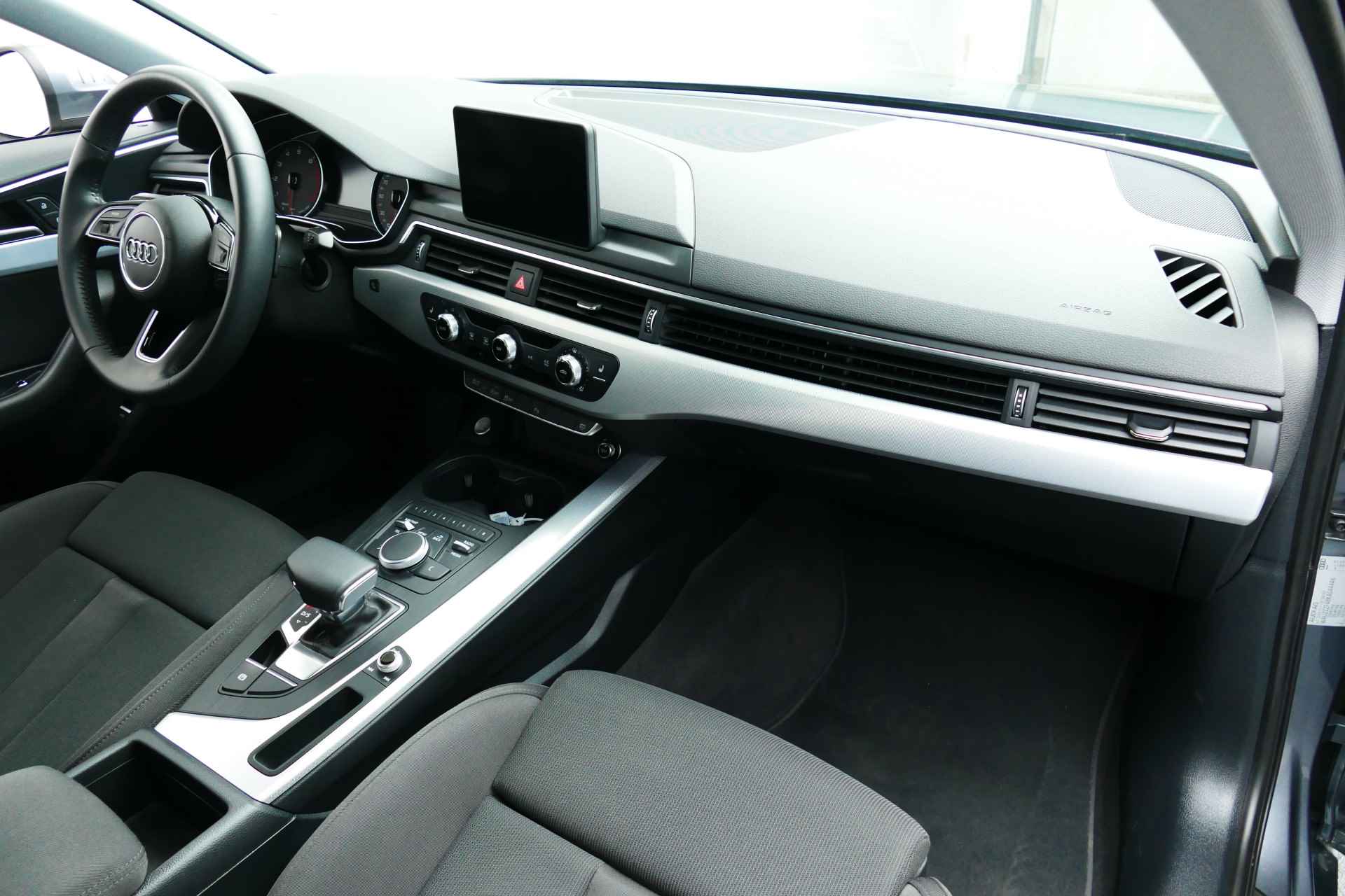 Audi A4 Limousine 40 TFSI 190pk Design Pro Line Plus 2019. Adaptief Cruise, Rijstrook Sensor, Led Koplampen, - 6/42