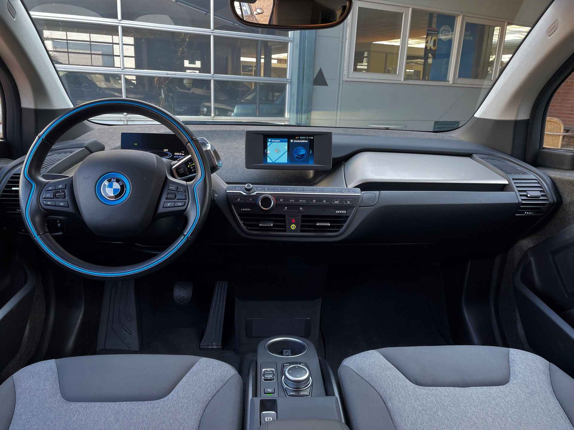 BMW i3 120Ah 42 kWh /Adaptive cruise/warmtepomp/12.709km/3-fase/Camera/19" - 2/42