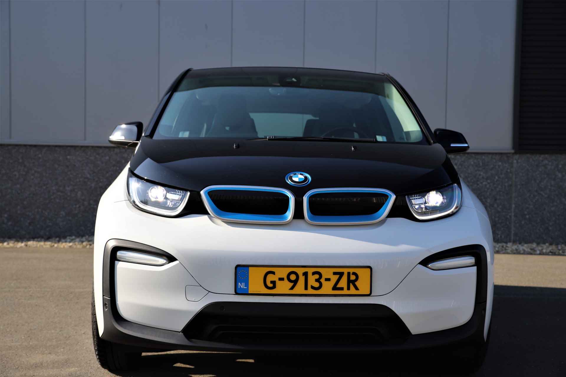 BMW i3 120Ah 42 kWh /Adaptive cruise/warmtepomp/12.709km/3-fase/Camera/19" - 3/42