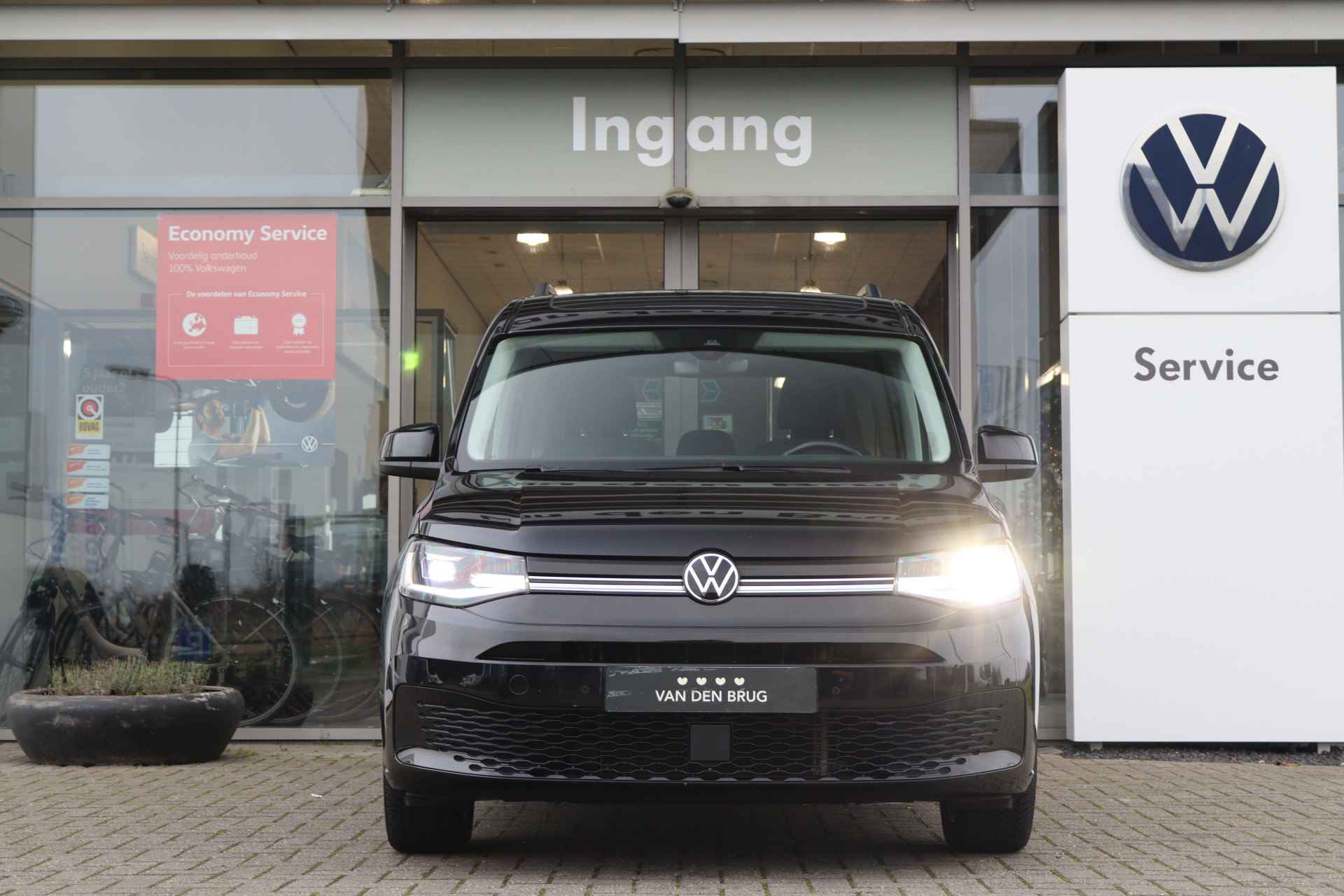 Volkswagen Caddy 2.0 TDI 122 pk Move 5p | Panoramadak | Camera | Adaptive Cruise | LED | Climatronic | Stoelverwarming | DAB | 17'' LM - 4/37