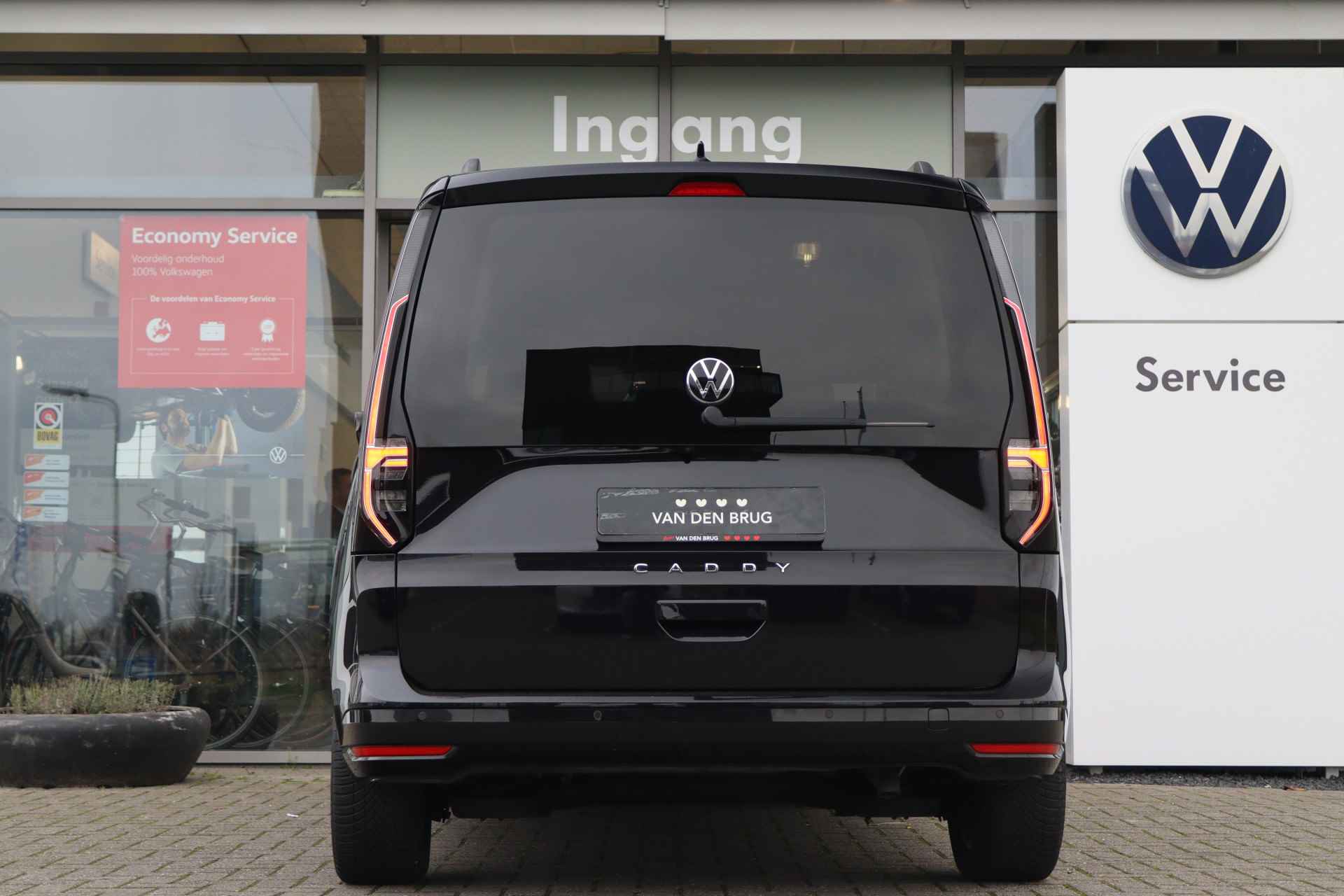 Volkswagen Caddy 2.0 TDI 122 pk Move 5p | Panoramadak | Camera | Adaptive Cruise | LED | Climatronic | Stoelverwarming | DAB | 17'' LM - 9/37