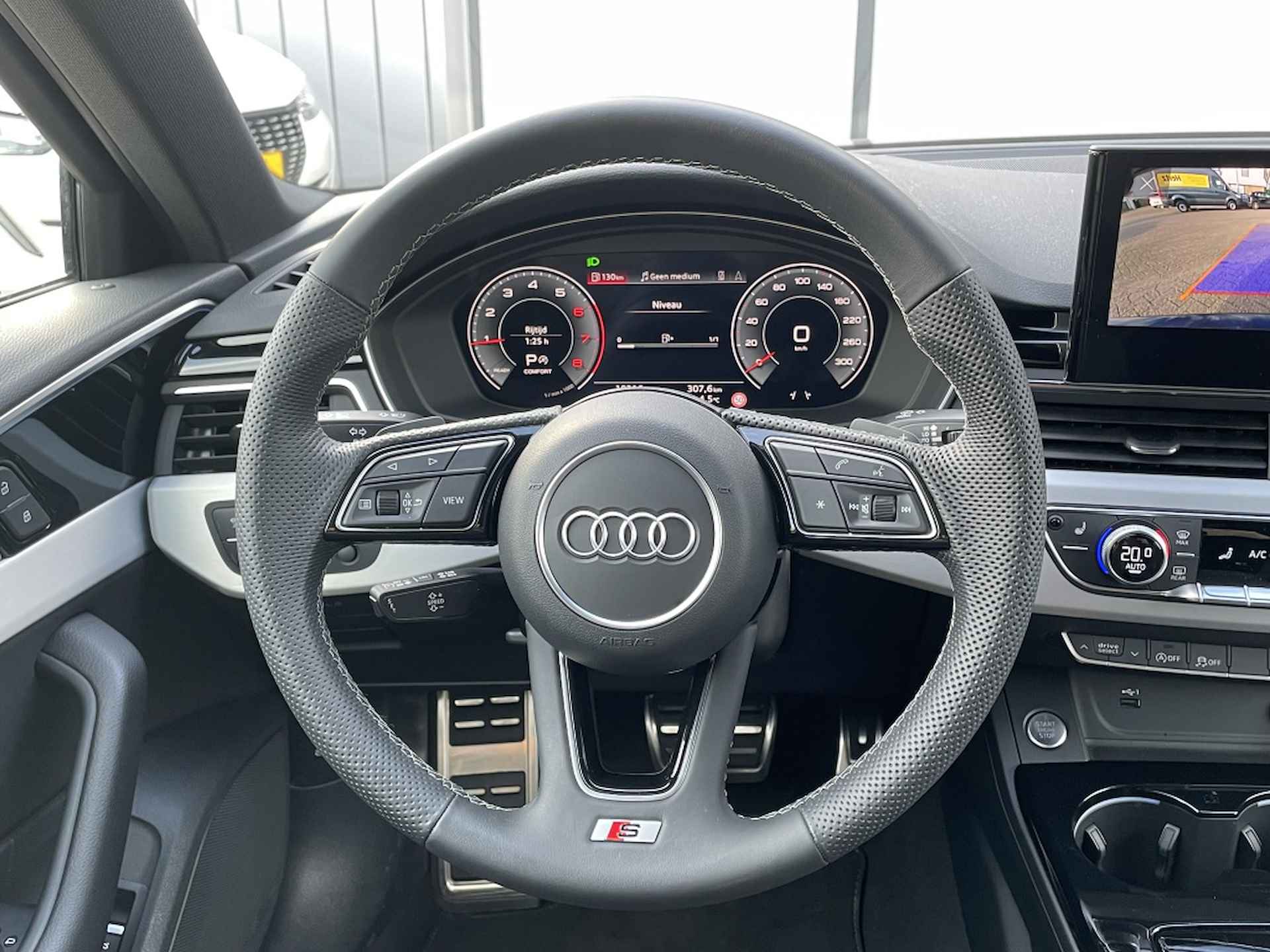 Audi A4 Avant 35 TFSI S-Line competition | Camera | Virtual Cockpit | Stoelver - 14/27