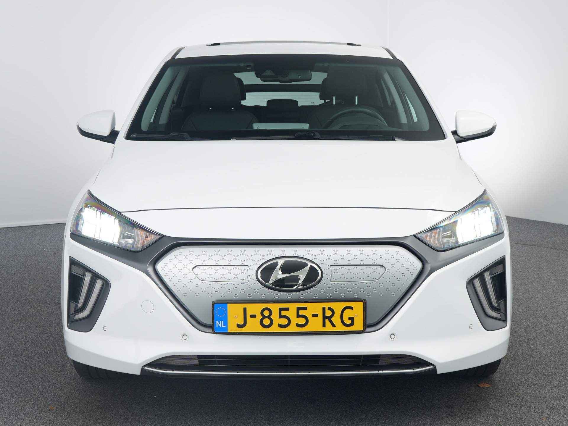 Hyundai IONIQ Premium EV 38 kWh | Panorama dak | Leder | Stoelverwarming en verkoeling | Navi | Adaptieve cruise | - 5/29