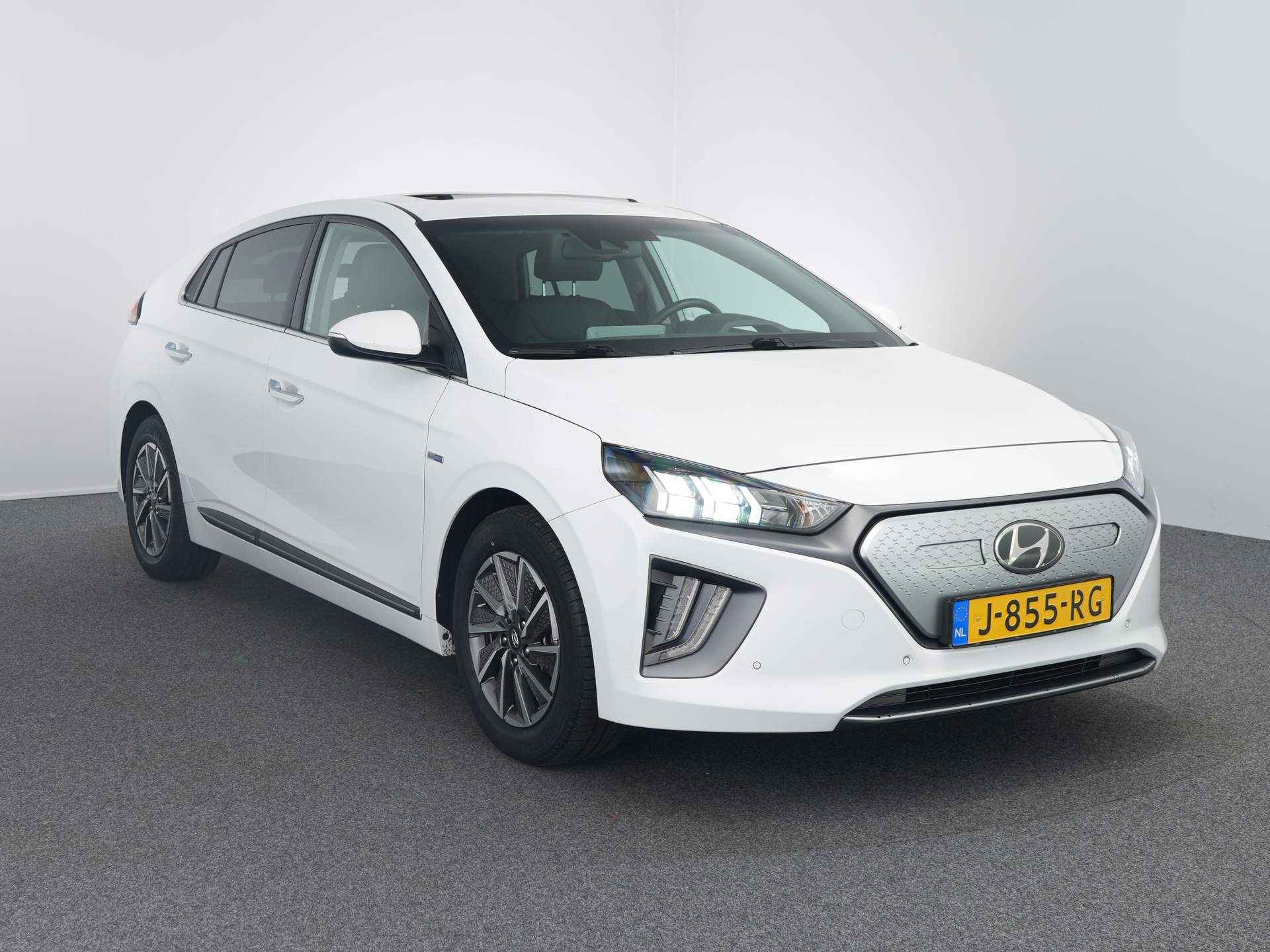 Hyundai IONIQ Premium EV 38 kWh | Panorama dak | Leder | Stoelverwarming en verkoeling | Navi | Adaptieve cruise | - 9/29