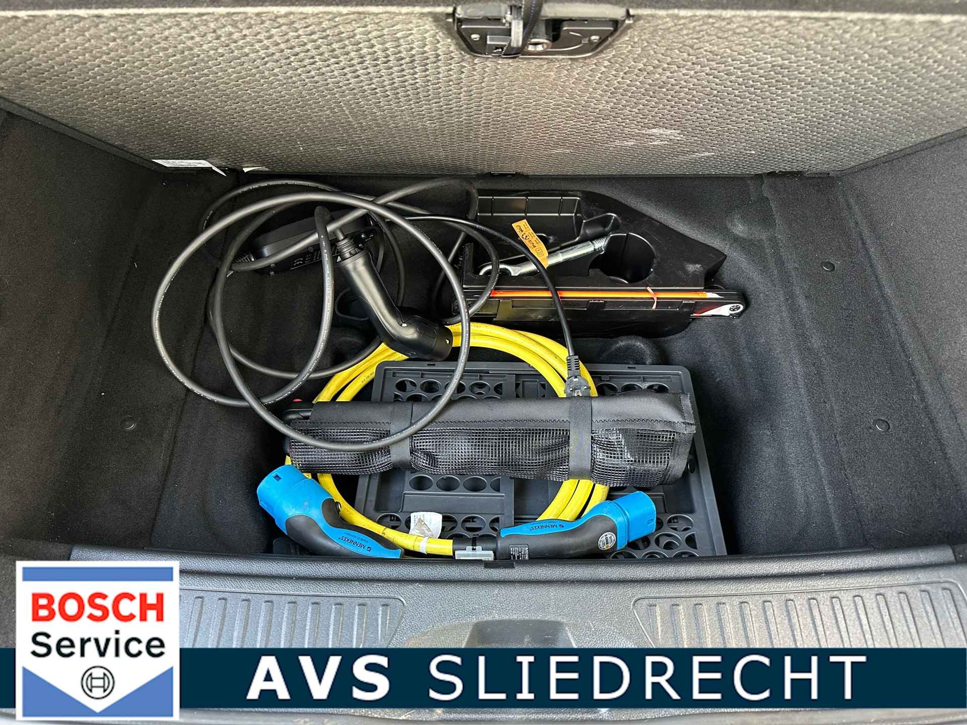 Mercedes-Benz B-klasse 250 e Prestige 28 kWh / 12mnd BOVAG / 18 inch / Dodehoek - 46/49