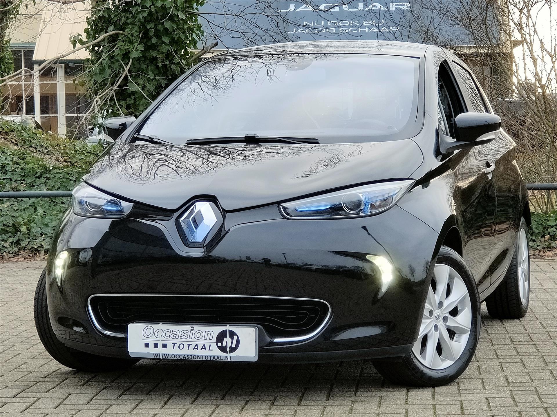 Renault ZOE Q210 Intens | 120km Range 22 kWh (2000 euro subsidie) | Camera | Keyless | Navi | Climate |