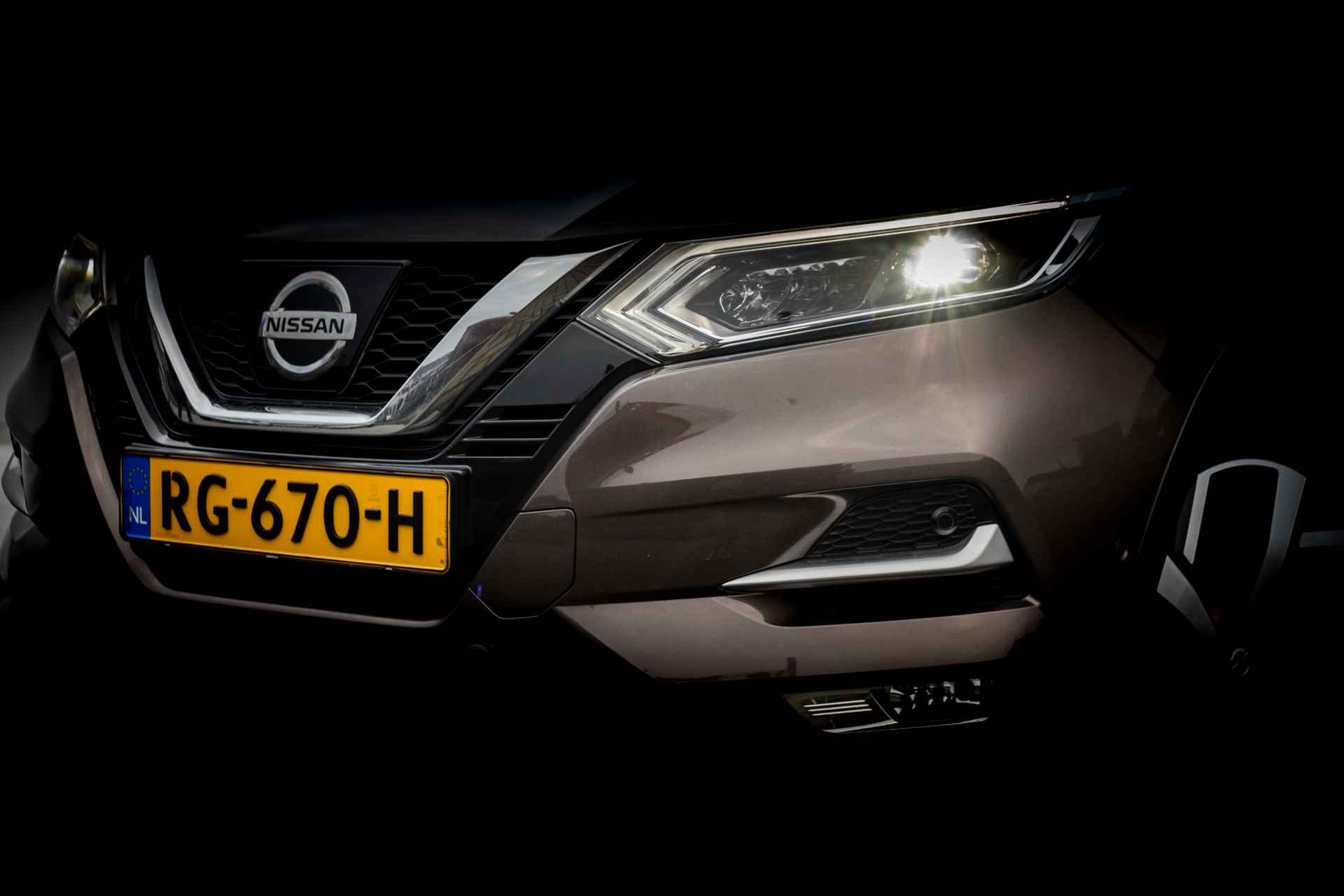 Nissan QASHQAI 1.2 116 PK Tekna + AUTOMAAT RIJKLAAR | Navigatie  | 360 Camera  | Panoramadak | 19 inch LMV | Leder | PDC V/A | - 9/35