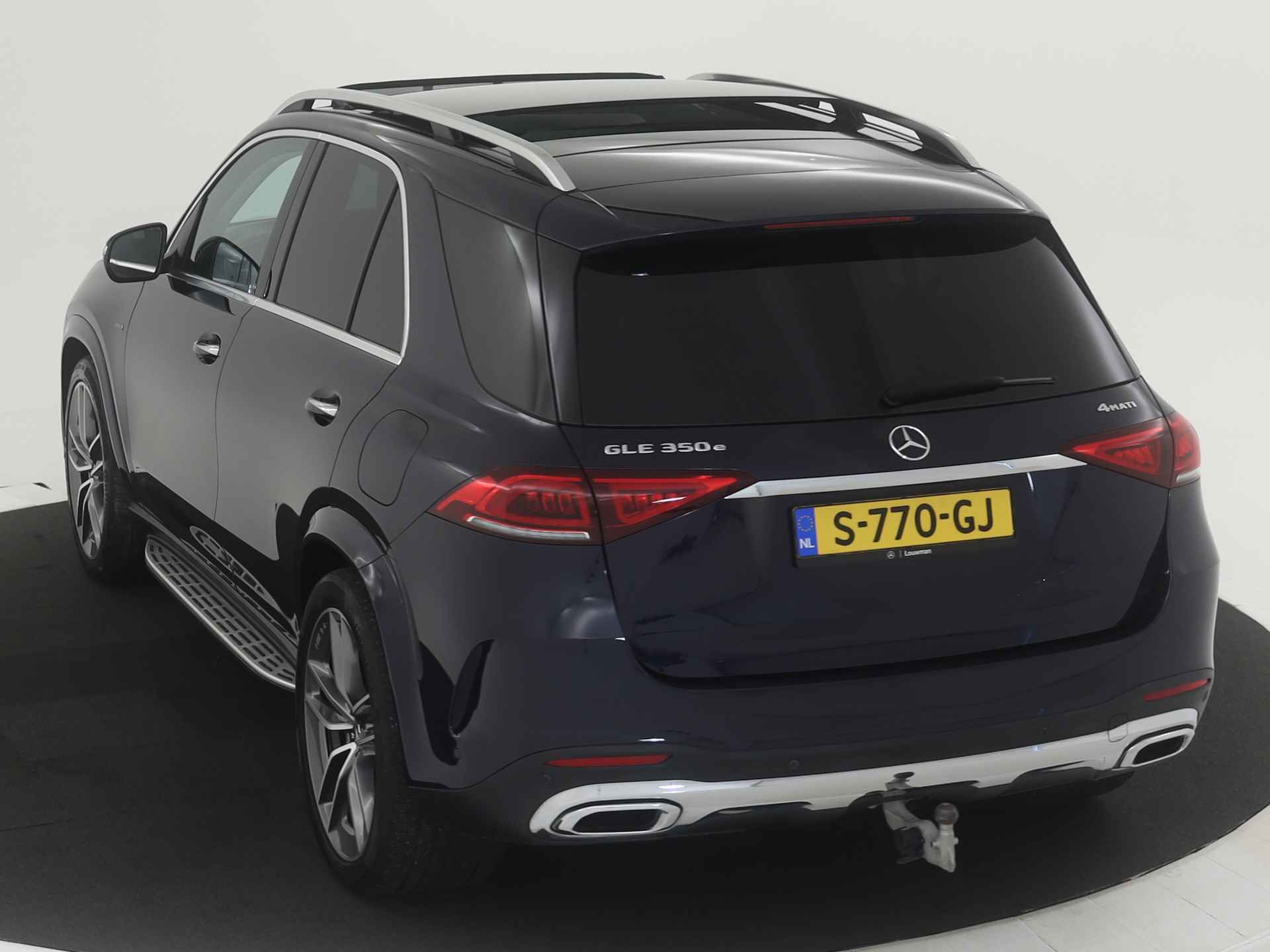 Mercedes-Benz GLE 350 e 4MATIC Premium Plus | Luchtvering | Burmester Audio | Panoramadak | Trekhaak | Memory Stoelen | Distronic | Multibeam LED | inclusief 24 maanden MB Certified garantie voor Europa. - 29/45