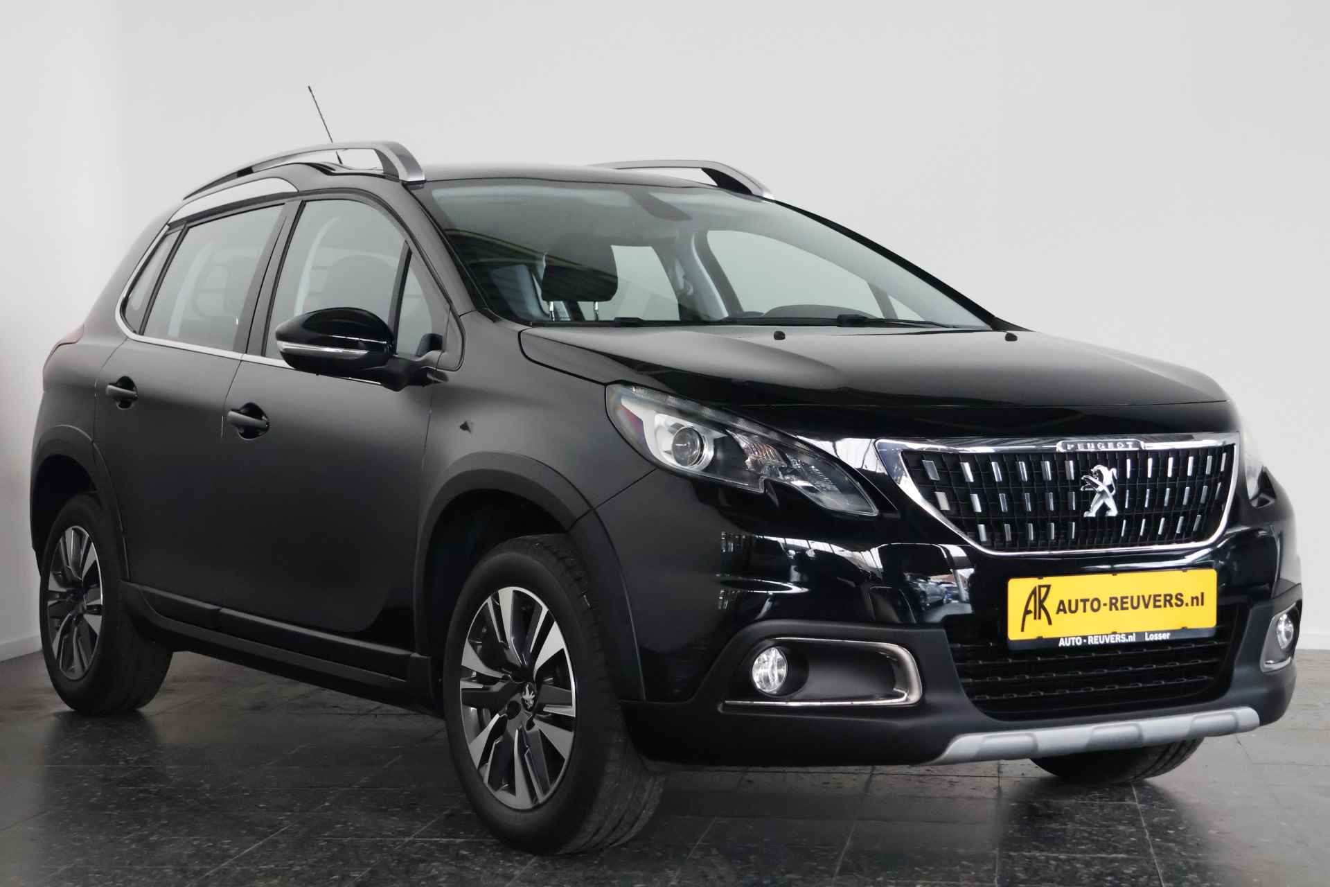 Peugeot 2008 1.2 PureTech Allure / Pano / Navi / Standkachel / Half leder - 3/26