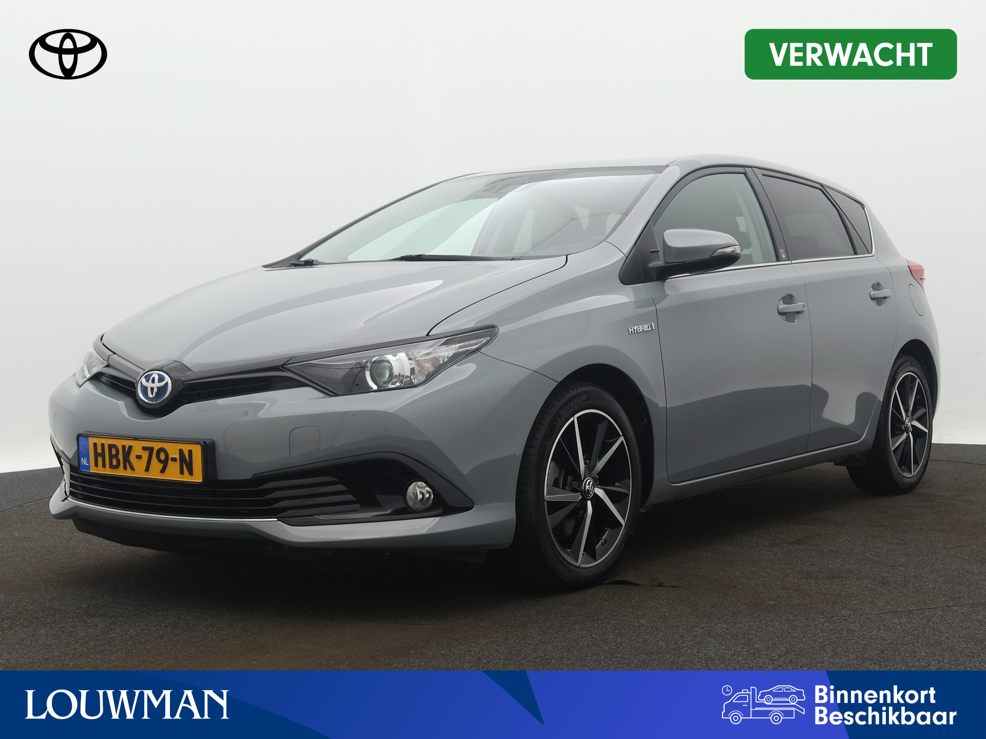 Toyota Auris 1.8 Hybrid Team D. Limited | LM velgen | Stoelverwarming | Navigatie | Camera | Climate Control |