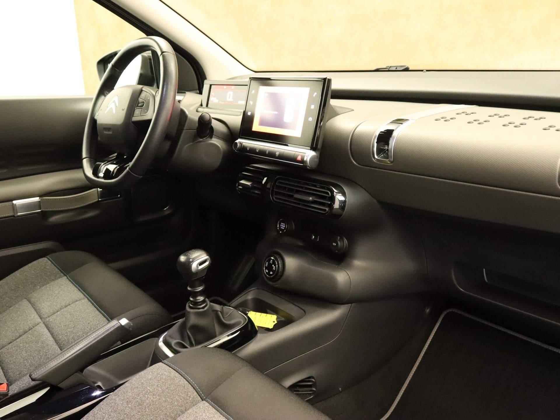 Citroen C4 Cactus 1.2 PureTech Shine - ORIGINEEL NEDERLANDSE AUTO - PANORAMADAK - VASTE TREKHAAK (950KG GEREMD TREKGEWICHT) - PARKEERSENSOREN VOOR EN ACHTER - ACHTERUITRIJ CAMERA - APPLE CARPLAY/ ANDROID AUTO - 5/41