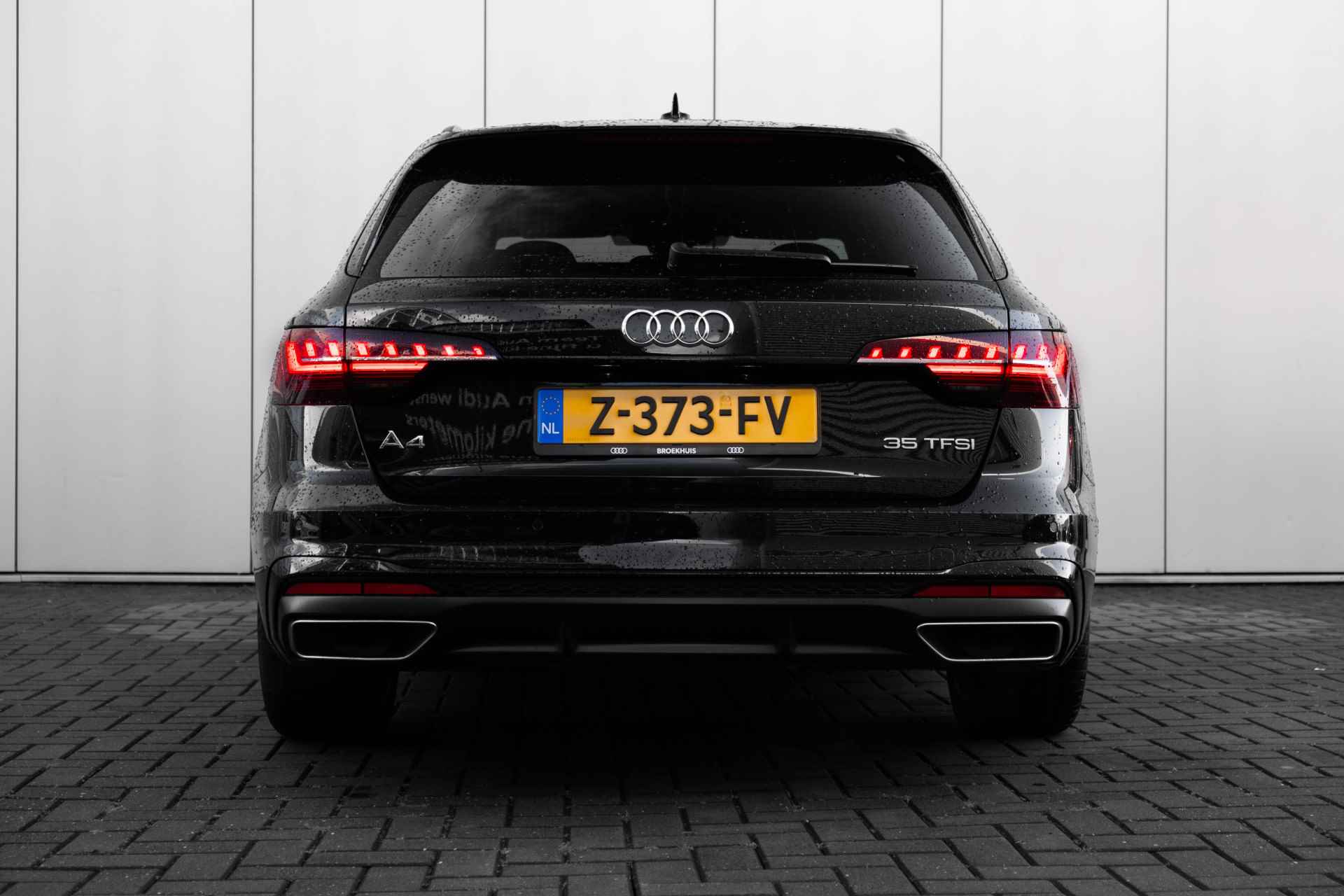 Audi A4 Avant 35 TFSI S edition Competition S-Tronic 7 | Adaptive Cruise Control | Achteruitrijcamera | Sportstoelen | Parkeerhulp plus - 5/55