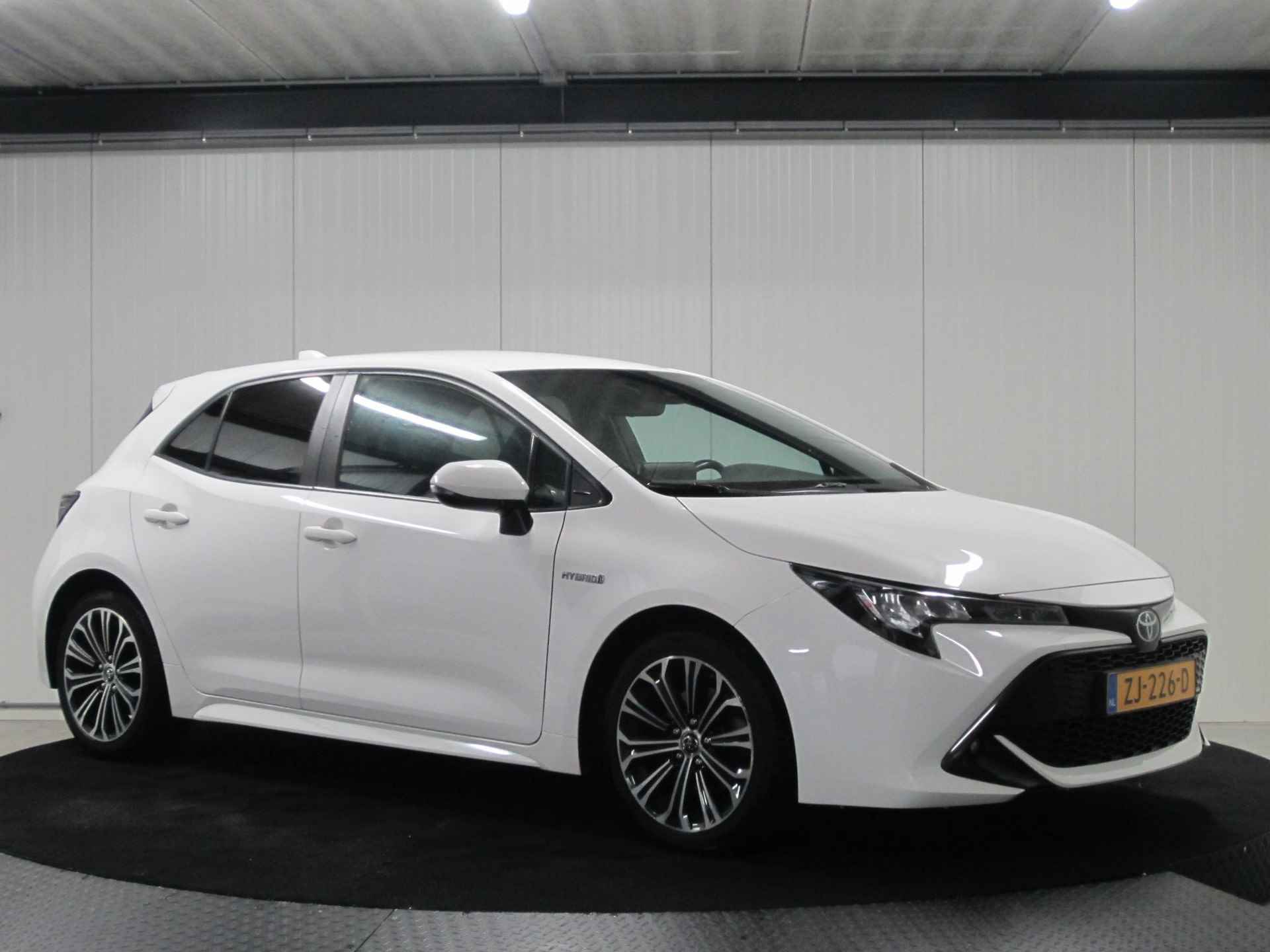 Toyota Corolla 2.0 Hybrid First Edition Navi Trekhaak - 24/24