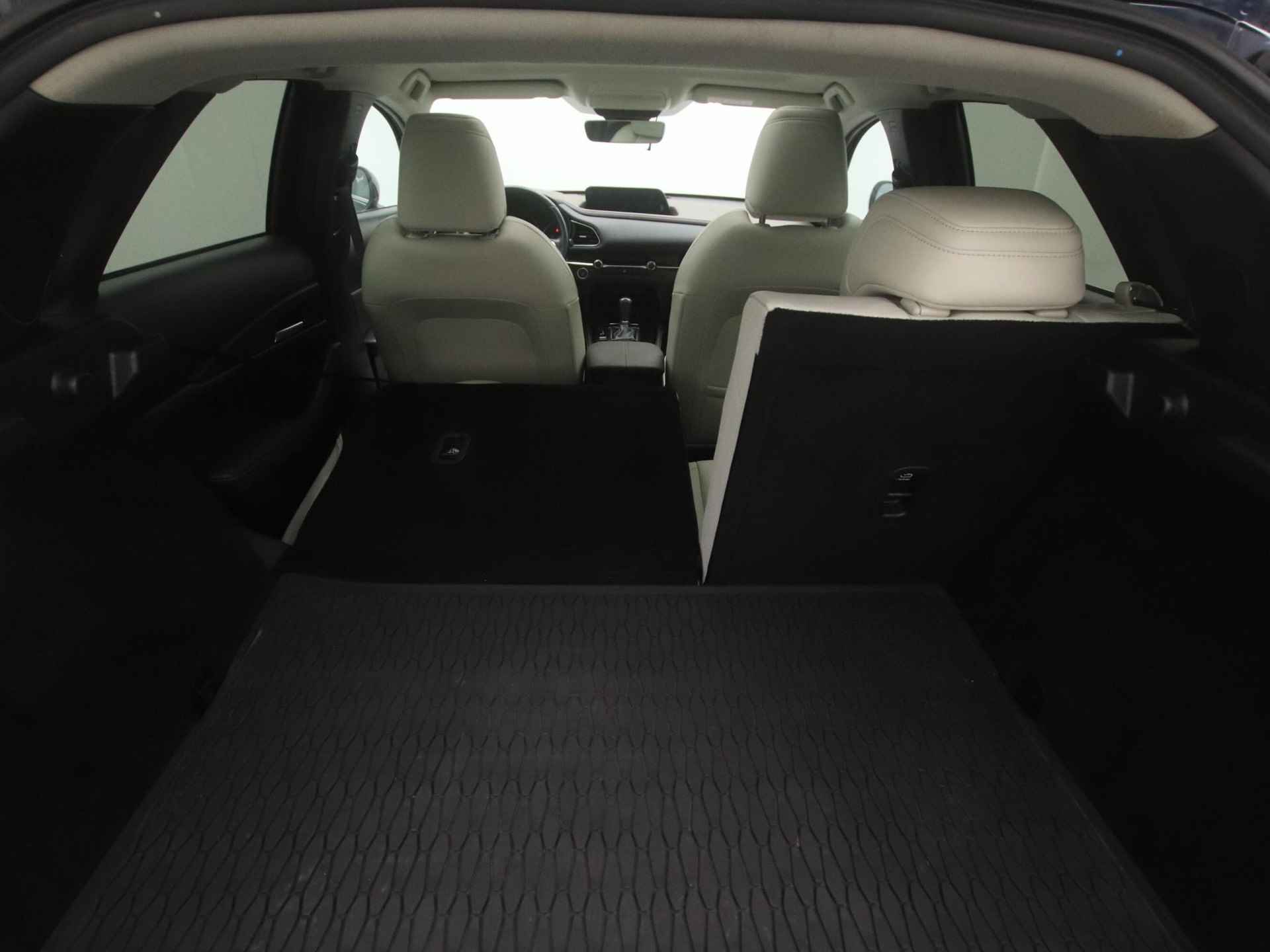 Mazda CX-30 2.0 e-SkyActiv-X Luxury i-Activesense automaat met Sunroof : dealer onderhouden - 19/50