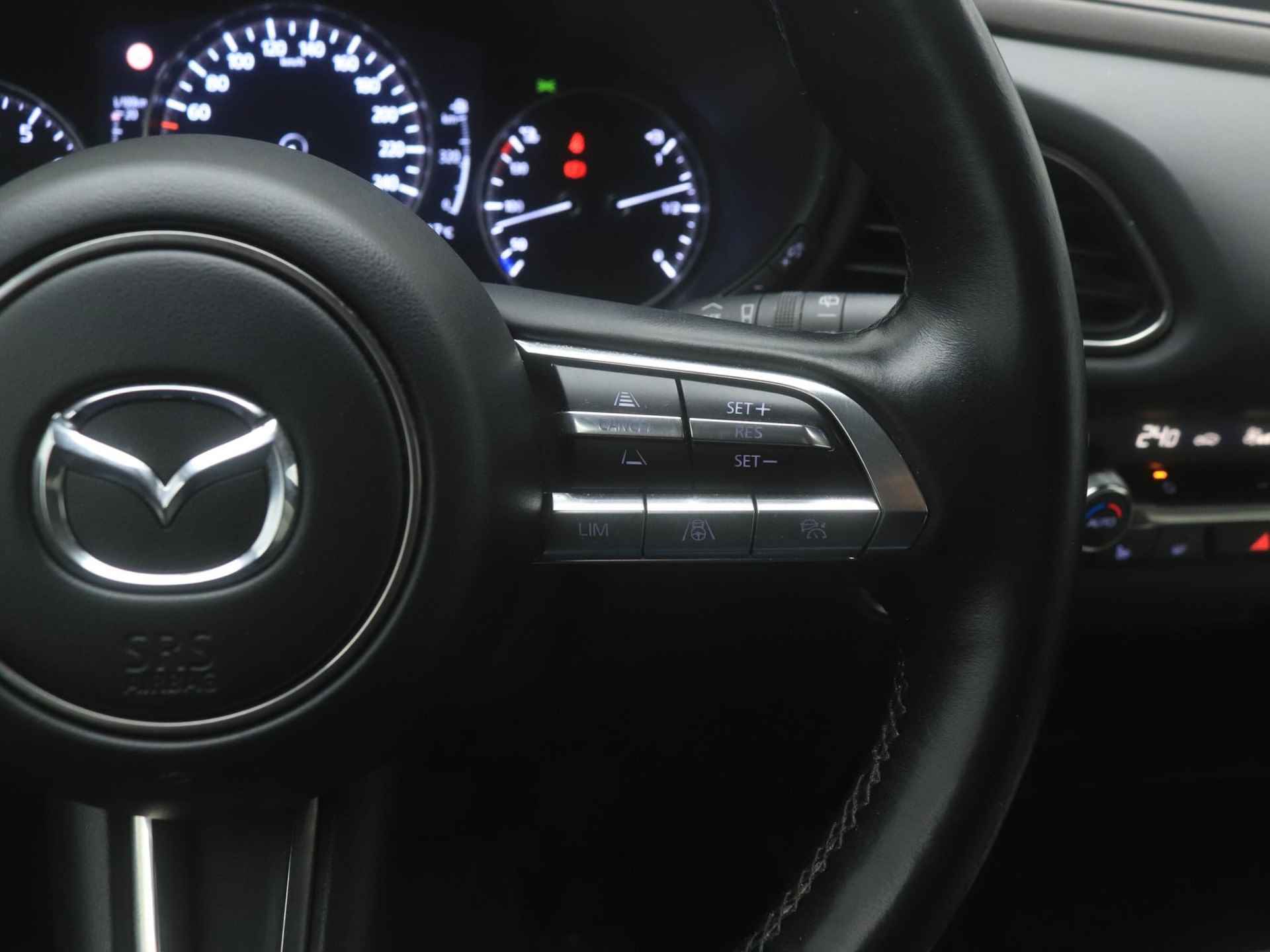 Mazda CX-30 2.0 e-SkyActiv-X Luxury i-Activesense automaat met Sunroof : dealer onderhouden - 27/50