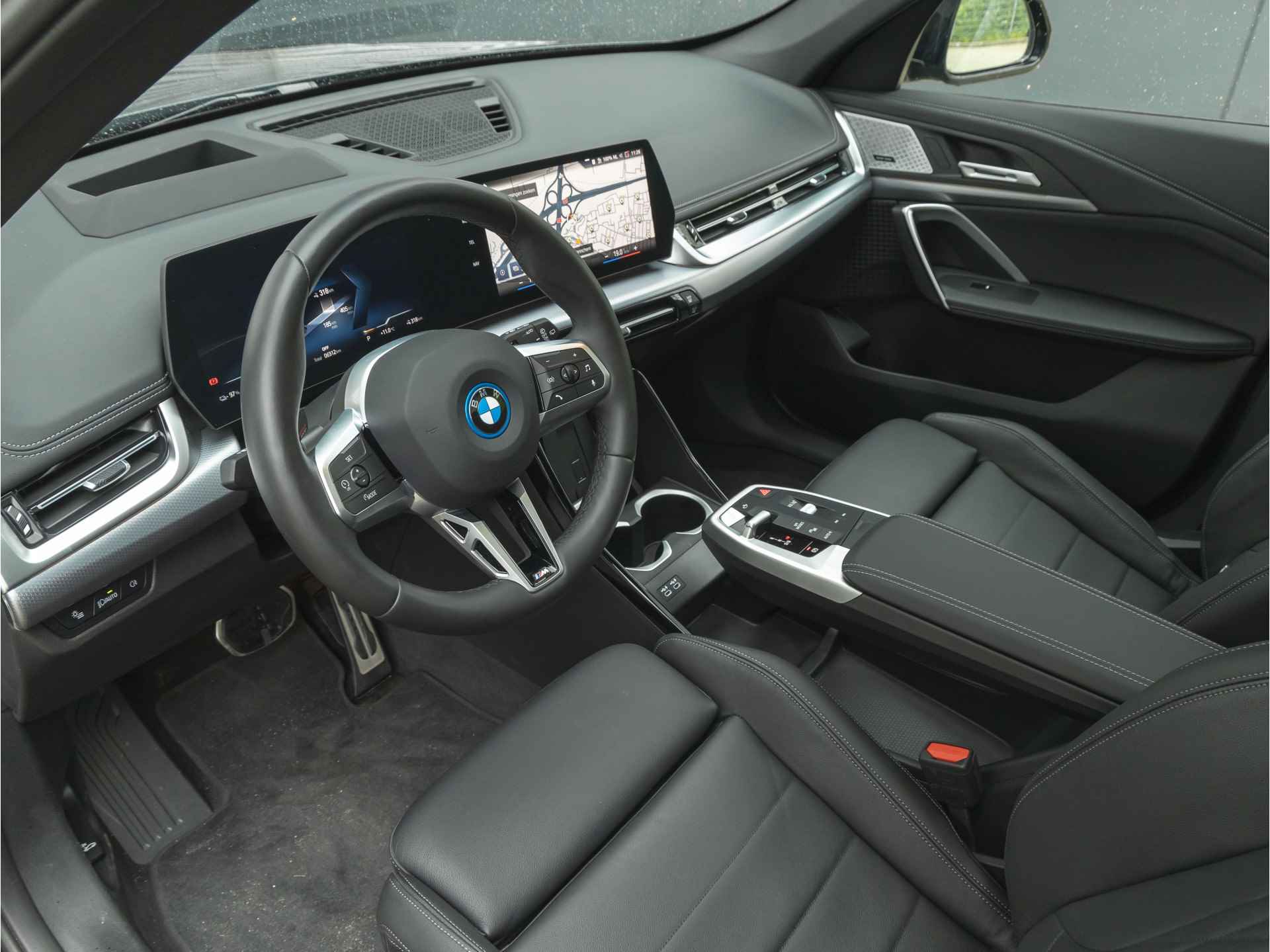 BMW iX1 xDrive30 M-Sport - Pano - Memory - Head-Up - Harman Kardon - 14/40