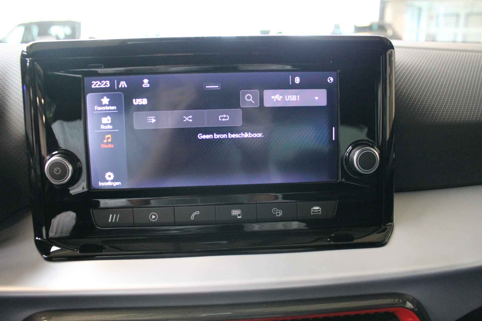 SEAT Arona 1.0 TSI 110pk Style Apple Carplay | Android Auto | DAB | Adaptive Cruise Control 100% (Dealer) onderhouden label - 9/28