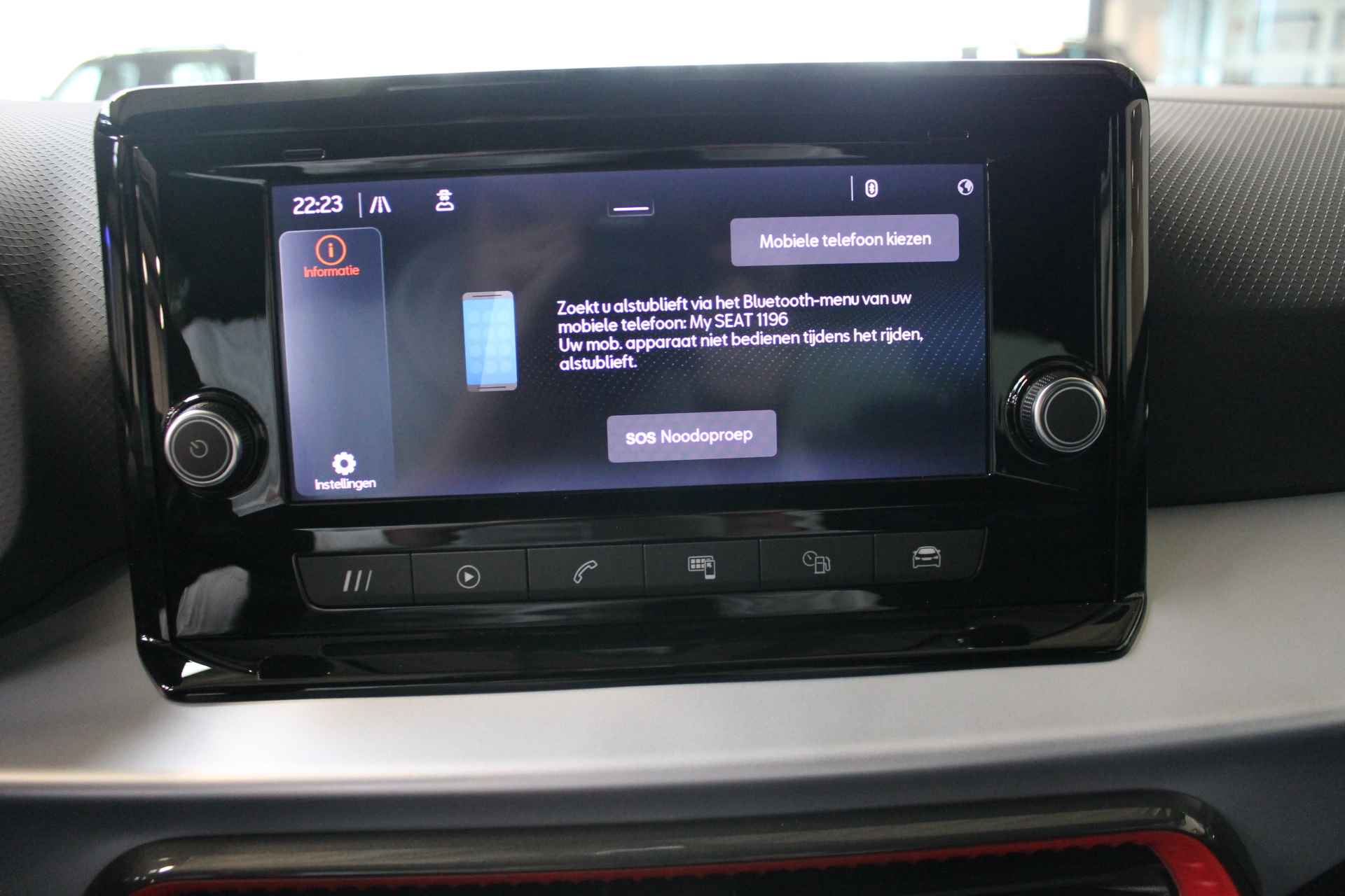 SEAT Arona 1.0 TSI 110pk Style Apple Carplay/Android Auto/DAB/Adaptive Cruise Control 100% (Dealer) onderhouden label - 10/28