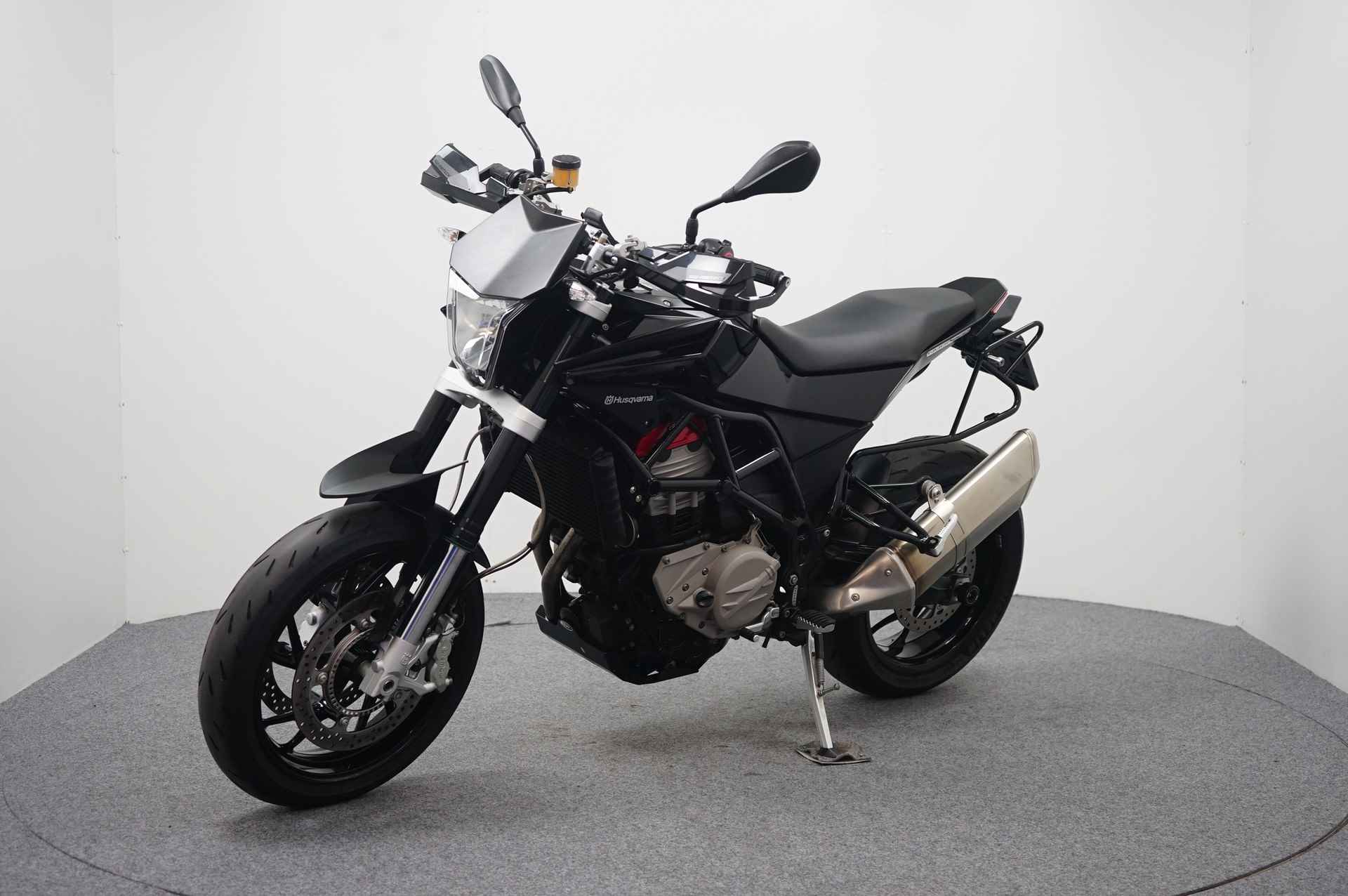 Husqvarna NUDA 900 - 4/29