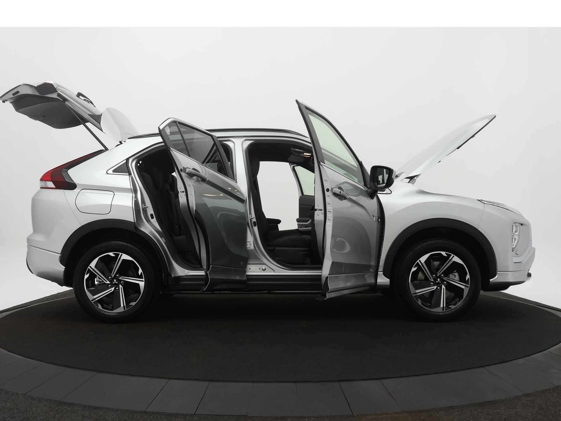 Mitsubishi Eclipse Cross 2.4 PHEV Executive | NU € 6.000 EXTRA VOORDEEL | Rijklaarprijs| Adaptive Cruise Control | Stuurverwarming | Stoelverwarming achter | - 25/34