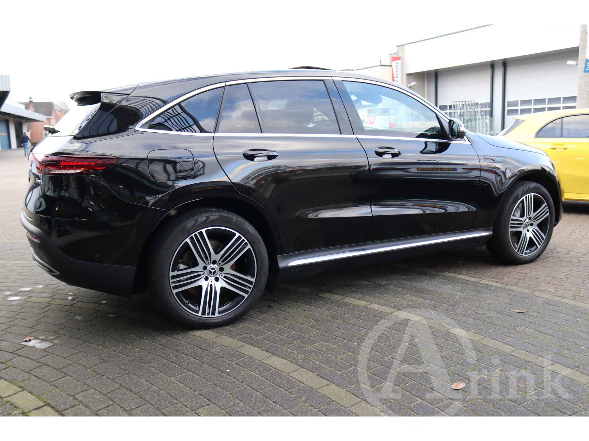 Mercedes-Benz EQC 400 4MATIC 80 kWh AMG-Line Rijassistentiepakket Schuifdak Trekhaak Burmester - 7/41