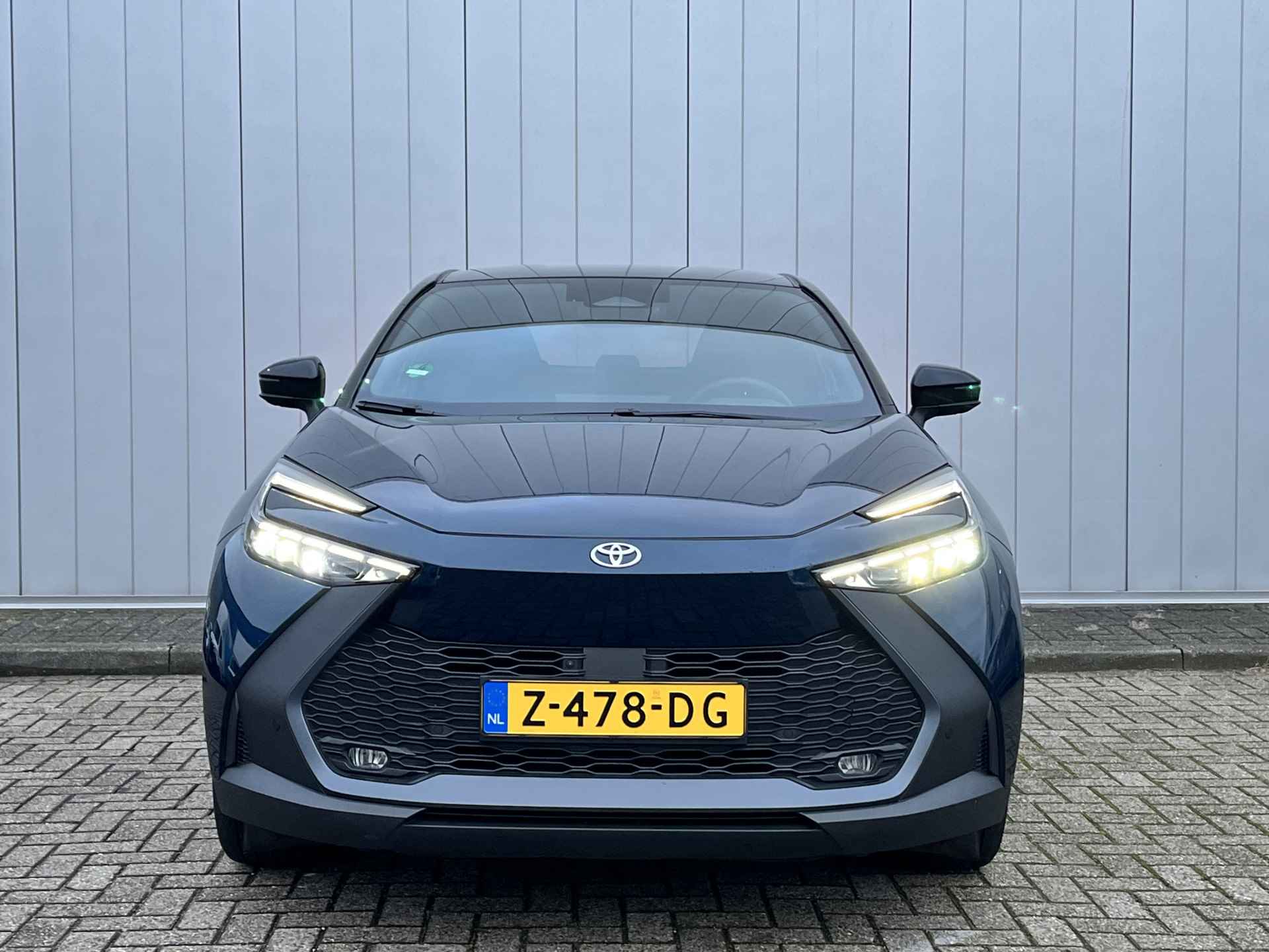 Toyota C-HR 2.0 Hybrid 200 First Edition NL auto Bi-Tone Camera Clima Cruise - 2/25