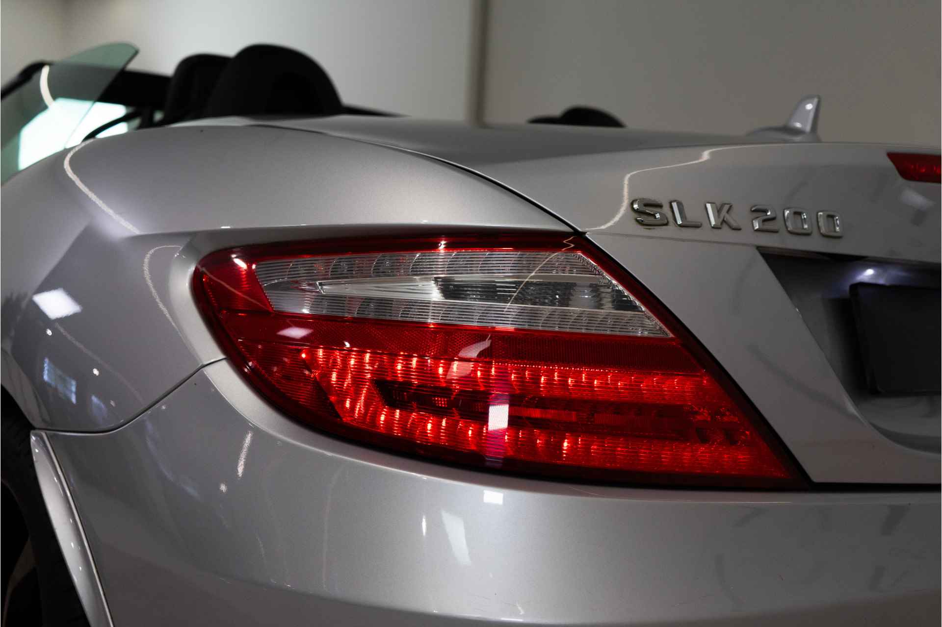 Mercedes-Benz SLK 200 Edition 1 Cabrio 184PK | Panorama | Leder | Airscarf | LED | VOL! - 14/36