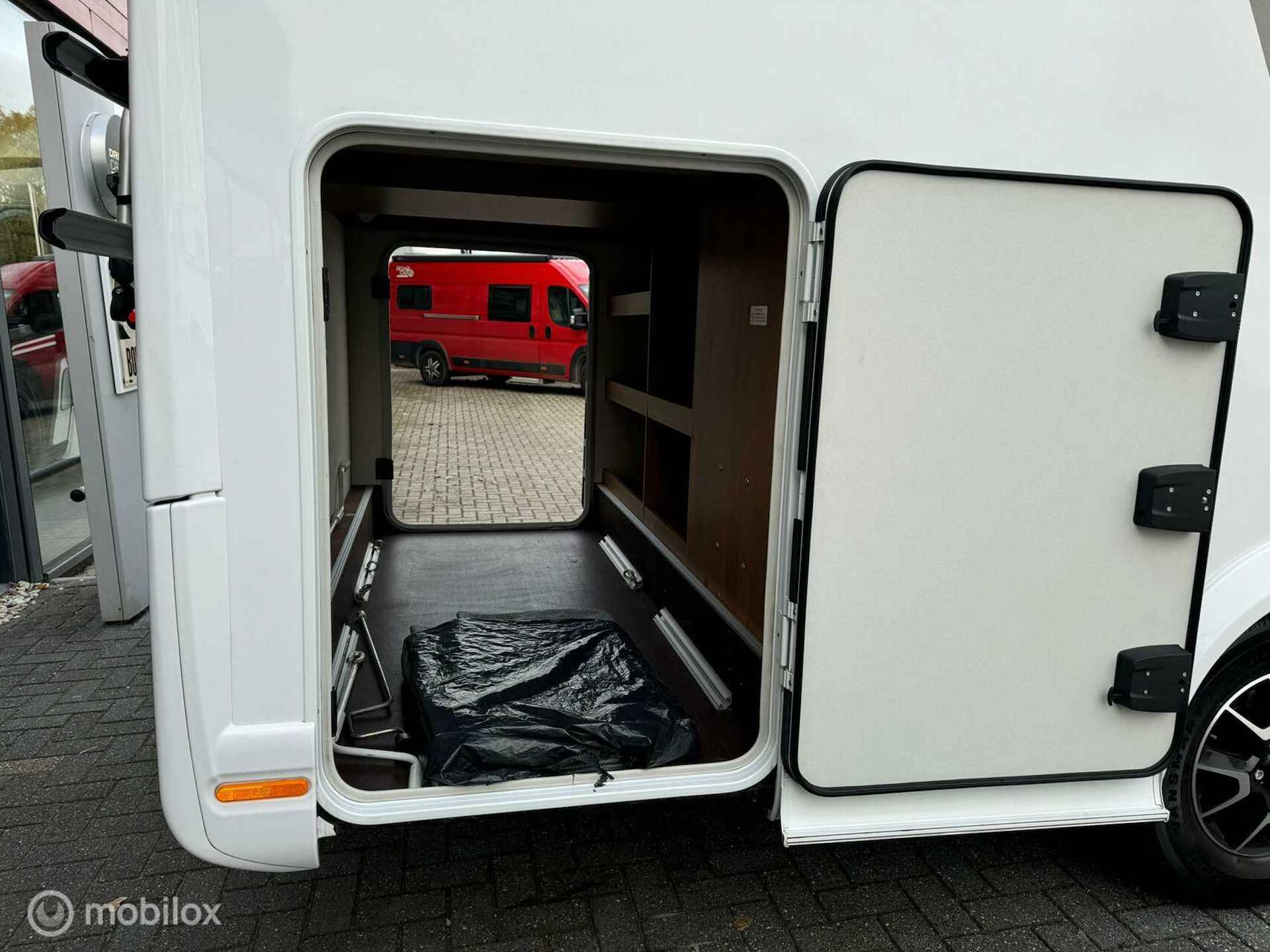 Knaus 650MEG Platinum 165PK Enkele Bedden Luifel Lift-Fietsenrek Seitz - 24/29