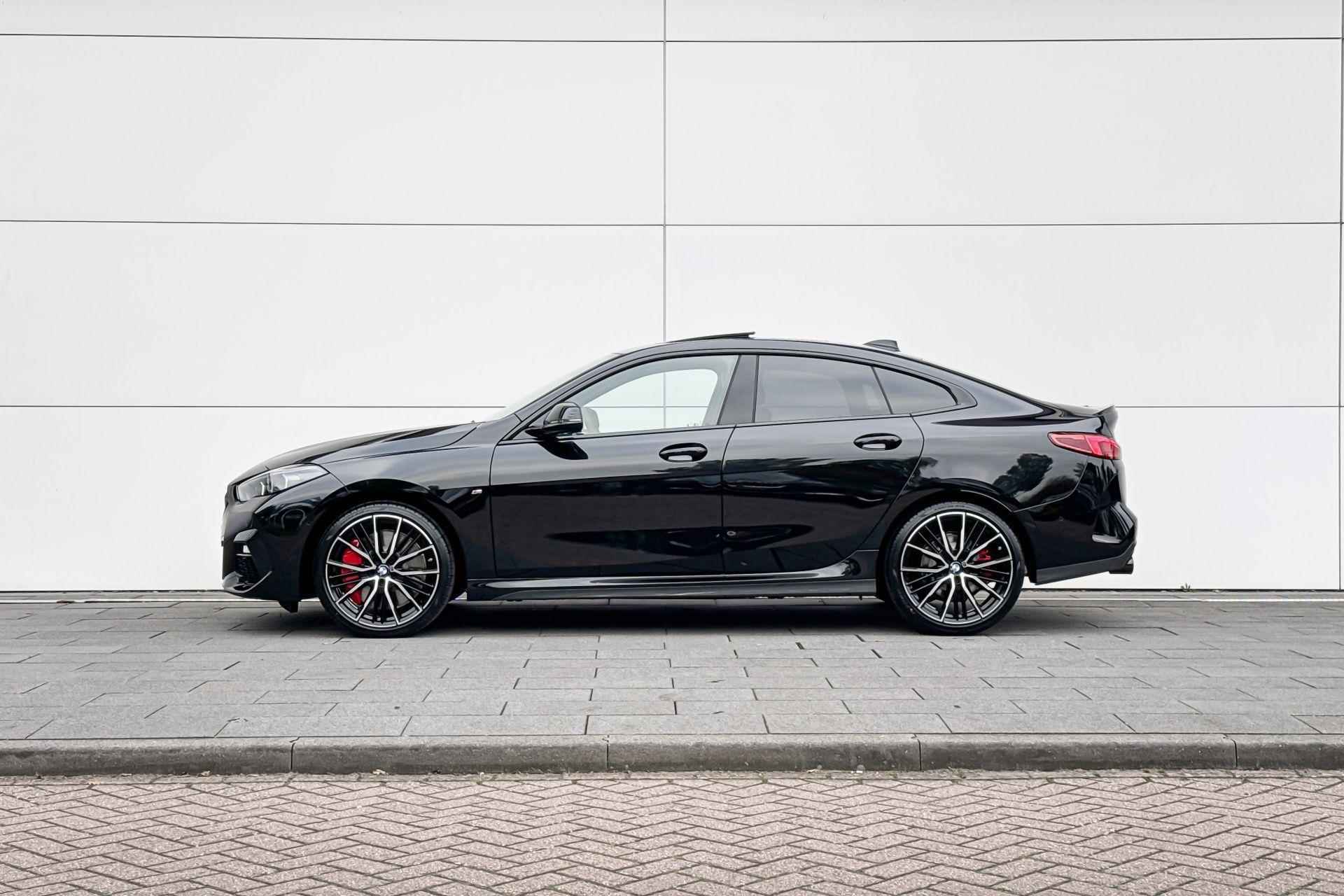 BMW 2 Serie Gran Coupé 218i | M Sport steering | Glazen panoramadak - 2/22