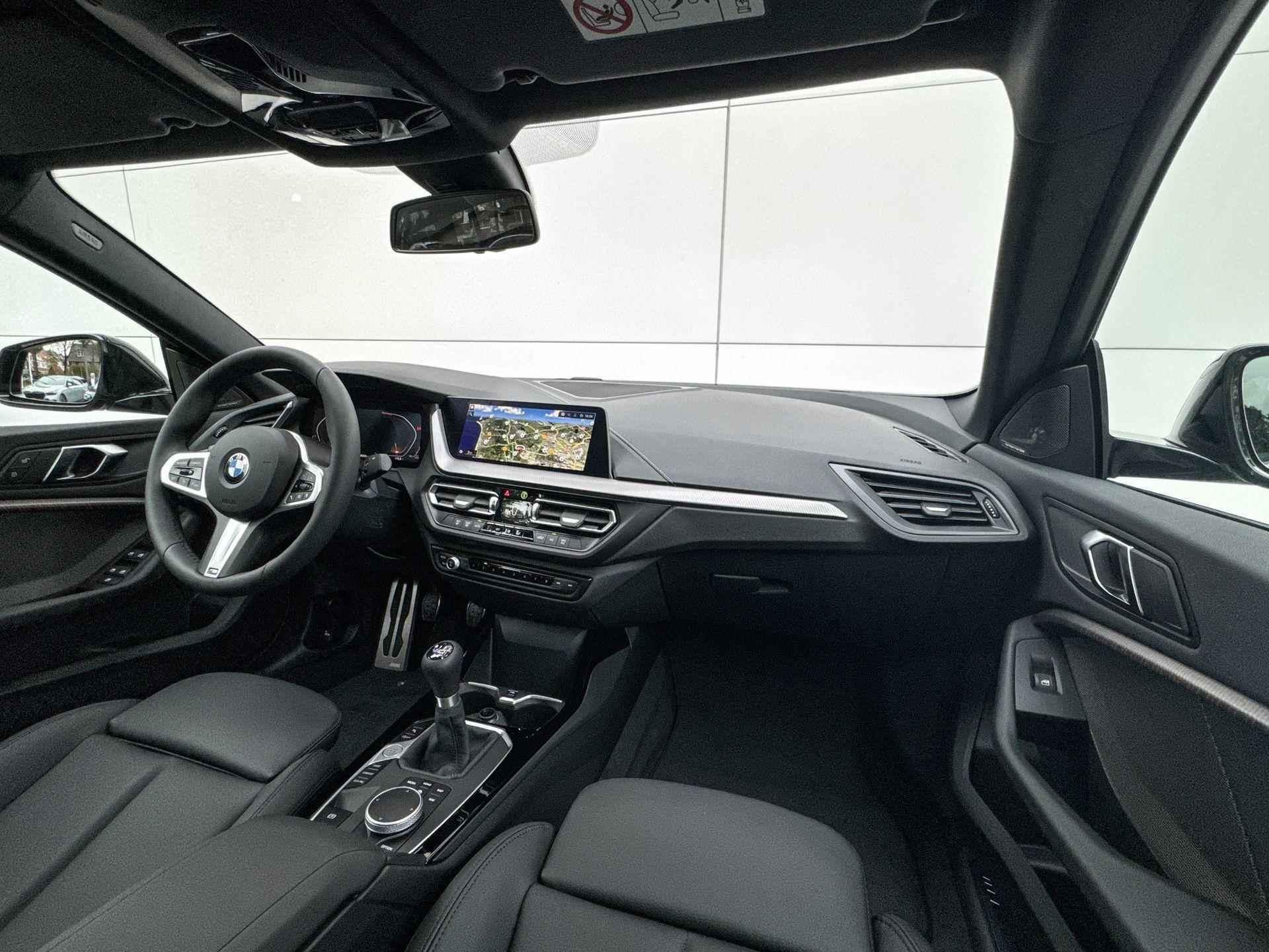 BMW 2 Serie Gran Coupé 218i | M Sport steering | Glazen panoramadak - 18/22