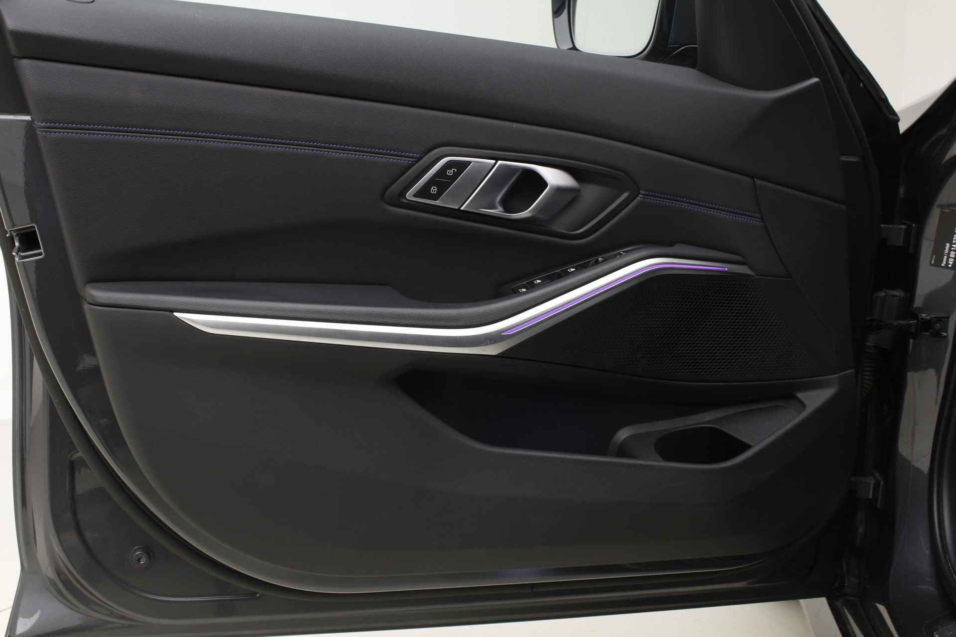 BMW 3-serie 320i M-Sport | Stoelverwarming | Comfort Acces - 12/34