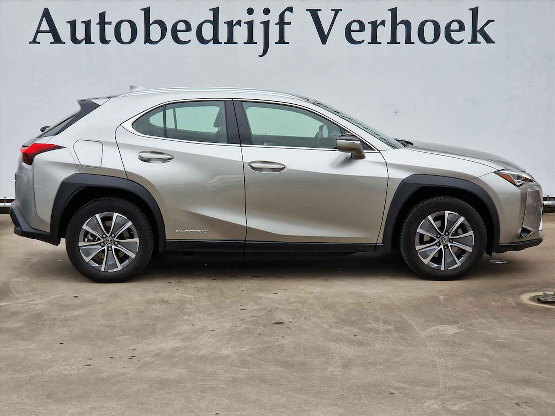 Lexus UX 300e 54kWh Business Carplay - NL Auto - LED -Camera - 5/23