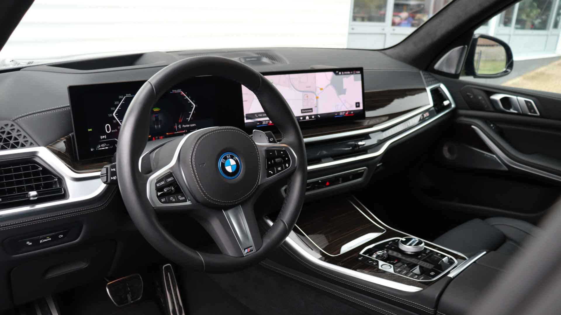 BMW X5 xDrive50e M-Sport Pro | Bowers & Wilkins | Sky Lounge | Massage | Soft-Close | Panoramadak | Trekhaak | Head-up - 7/41