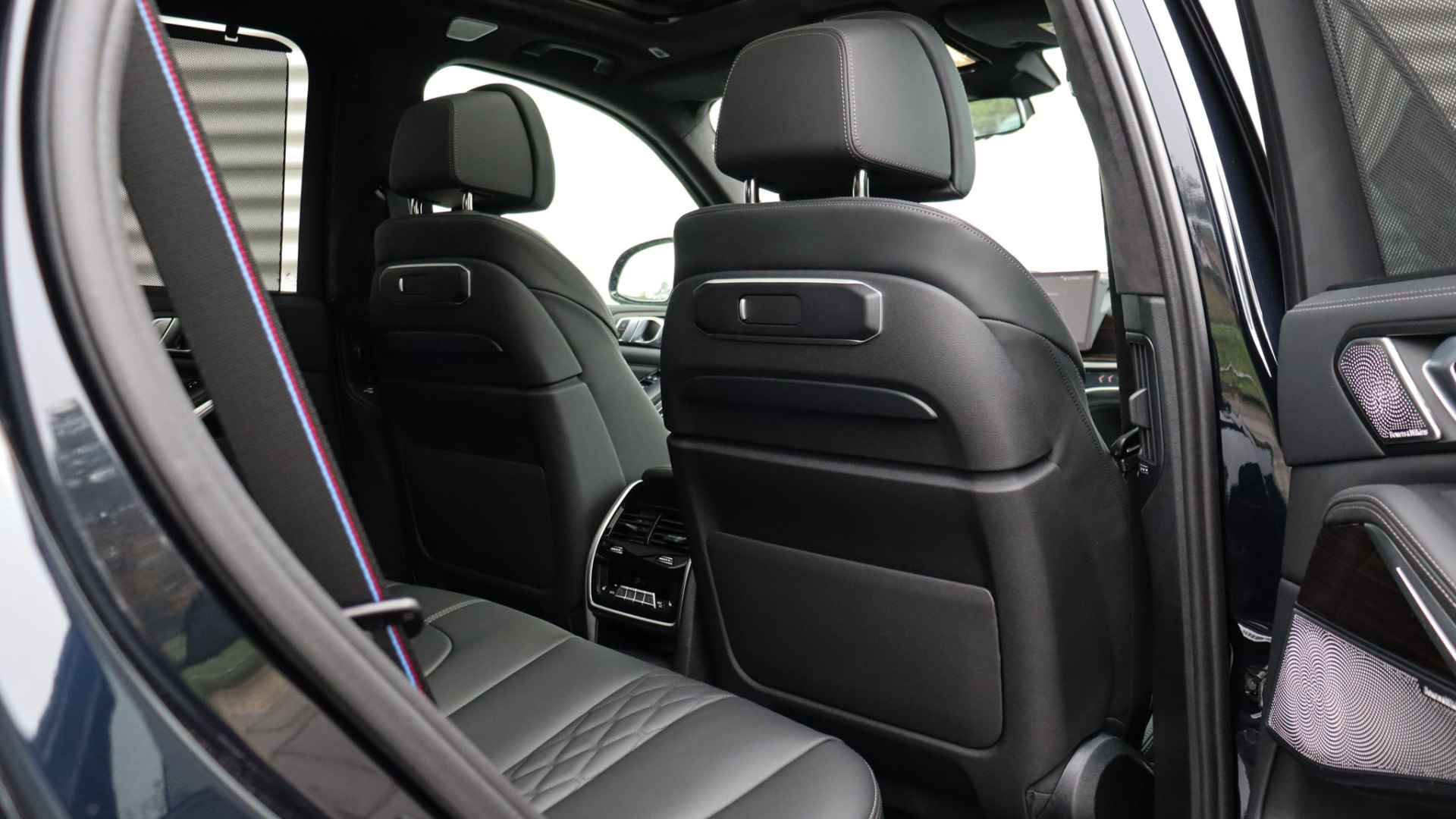 BMW X5 xDrive50e M-Sport Pro | Bowers & Wilkins | Sky Lounge | Massage | Soft-Close | Panoramadak | Trekhaak | Head-up - 30/41