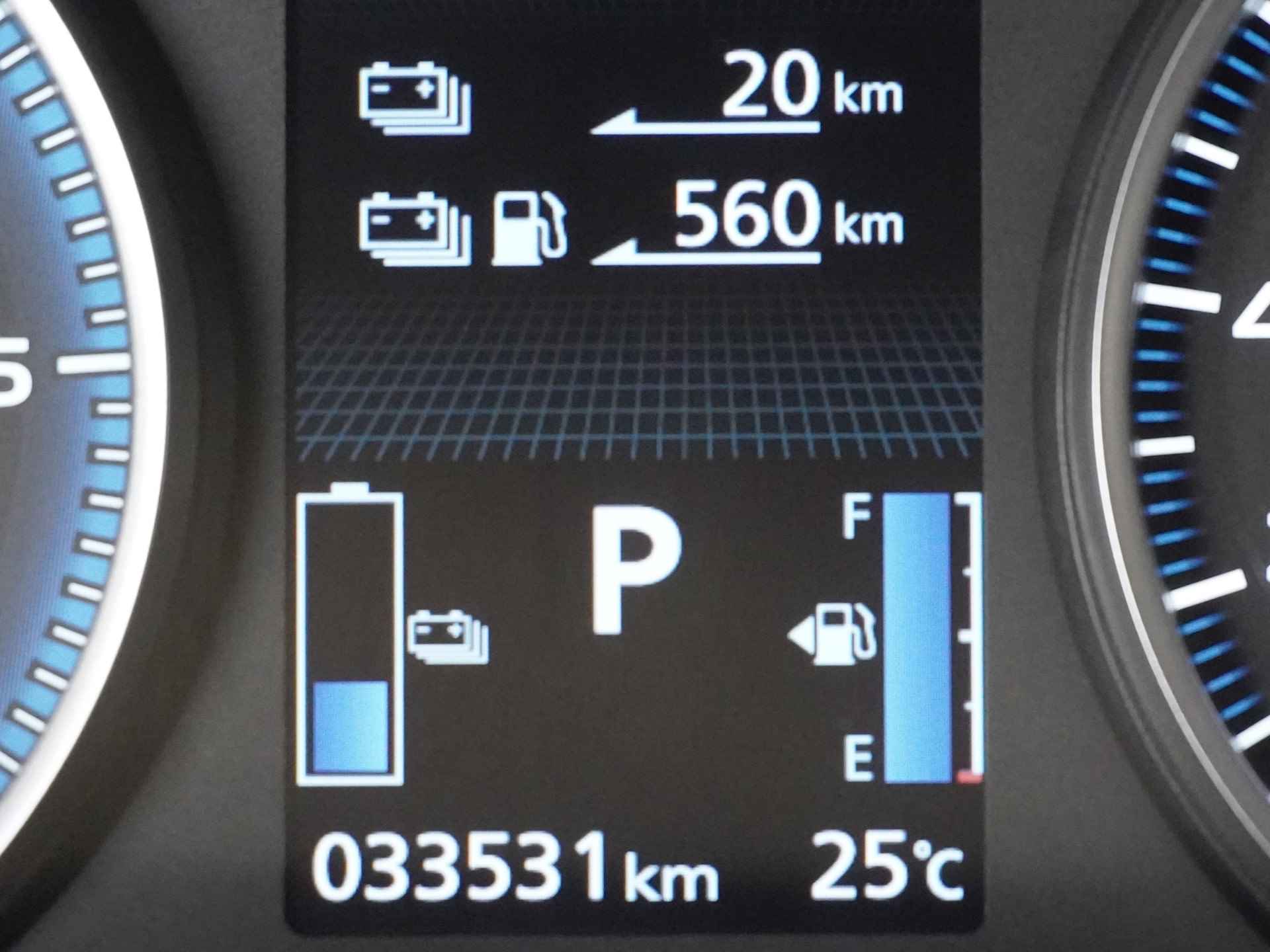 Mitsubishi Eclipse Cross 2.4 PHEV Executive | Navigatie | 360° camera | Adaptieve cruise control | Stuurverwarming - 25/54