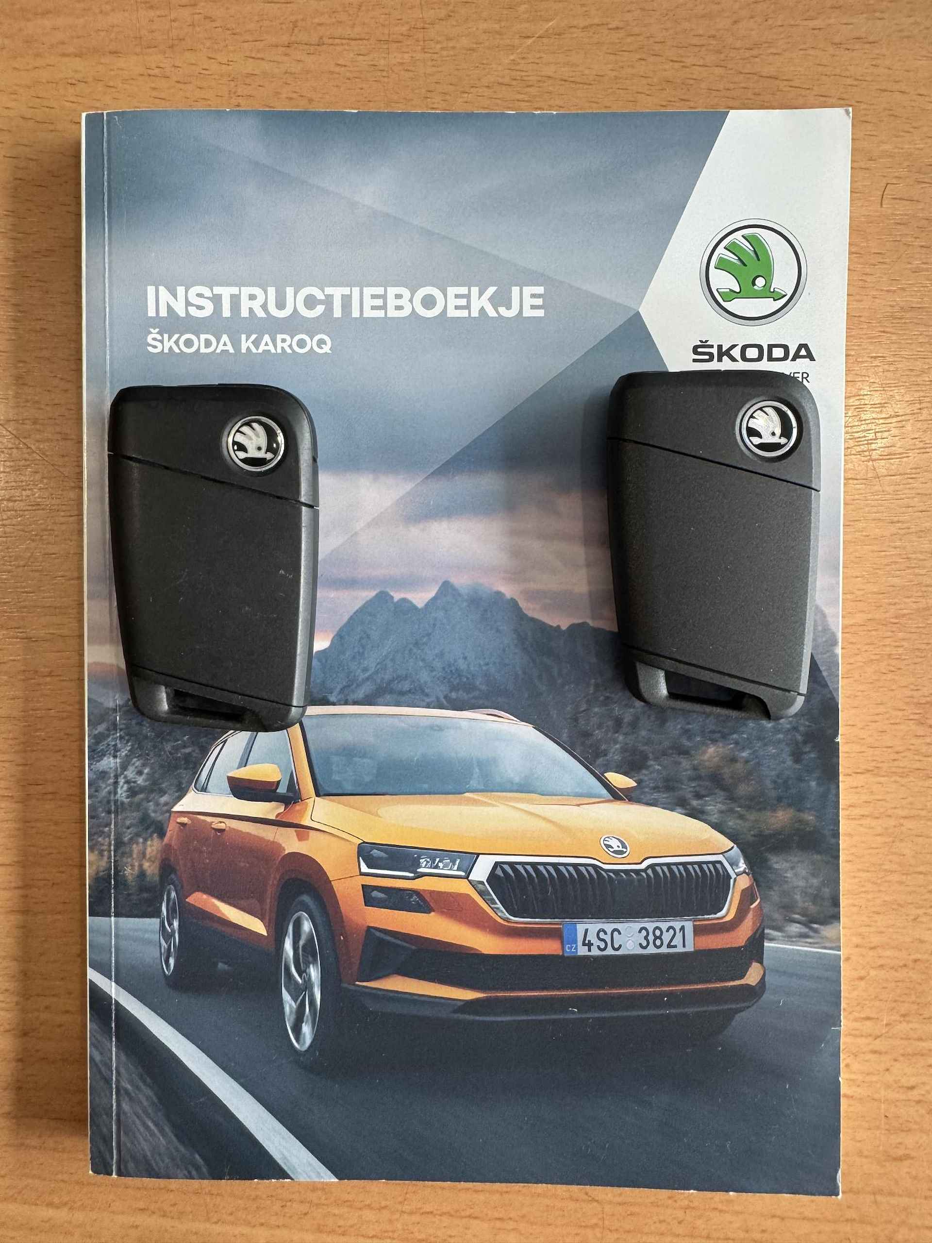 Skoda Karoq 1.5 TSI ACT Business Edition PANO | NAVI | CAMERA | TREKHAAK | BOVAG! - 33/34