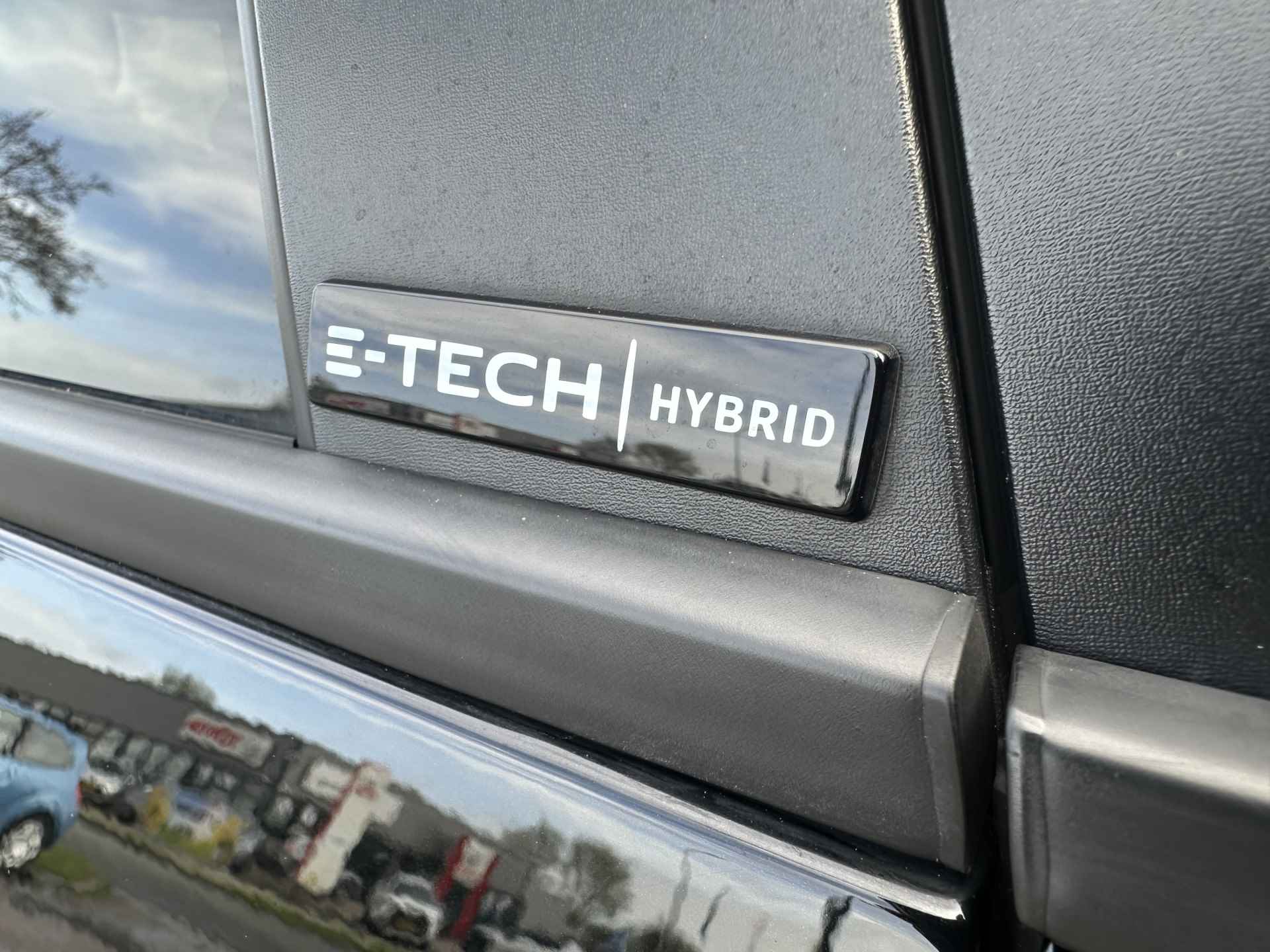 Renault Clio 1.6 E-Tech Hybrid 140 Intens | trekhaak | stoelverwarming | Apple Carplay - Android Auto | tijdelijk gratis Top Afleverpakket twv Eur 695 - 6/44