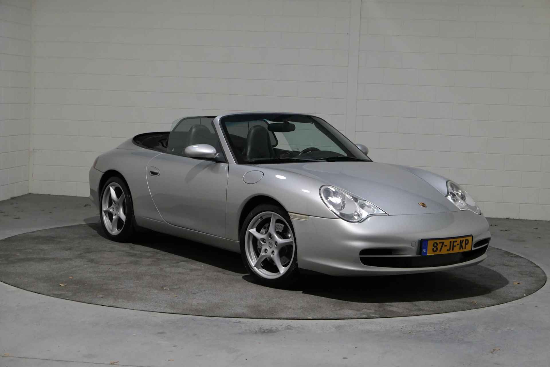 Porsche 911 Cabrio 3.6 Carrera 4, NL, Boekjes, Nap, 6 Bak, NIEUWSTAAT auto !!!! .. Wordt lastig een 2e te vinden, zo ECHT, waar alles aantoonbaar van is ! - 8/65