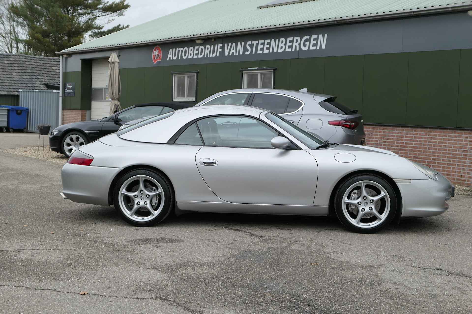 Porsche 911 Cabrio 3.6 Carrera 4, NL, Boekjes, Nap, 6 Bak, NIEUWSTAAT auto !!!! .. Wordt lastig een 2e te vinden, zo ECHT, waar alles aantoonbaar van is ! - 29/65