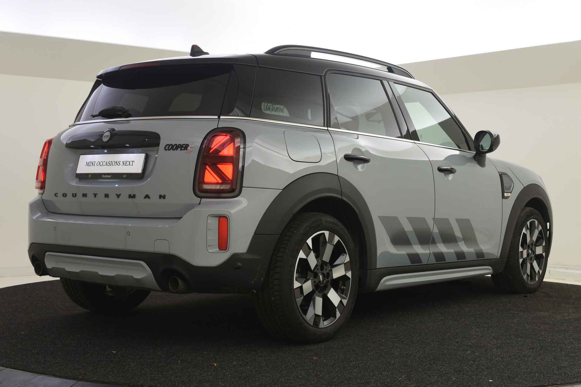 MINI Countryman Cooper S Untamed Automaat / Achteruitrijcamera / Comfort Access / Stoelverwarming / LED / Cruise Control / PDC achter / Driving Assistant - 3/46