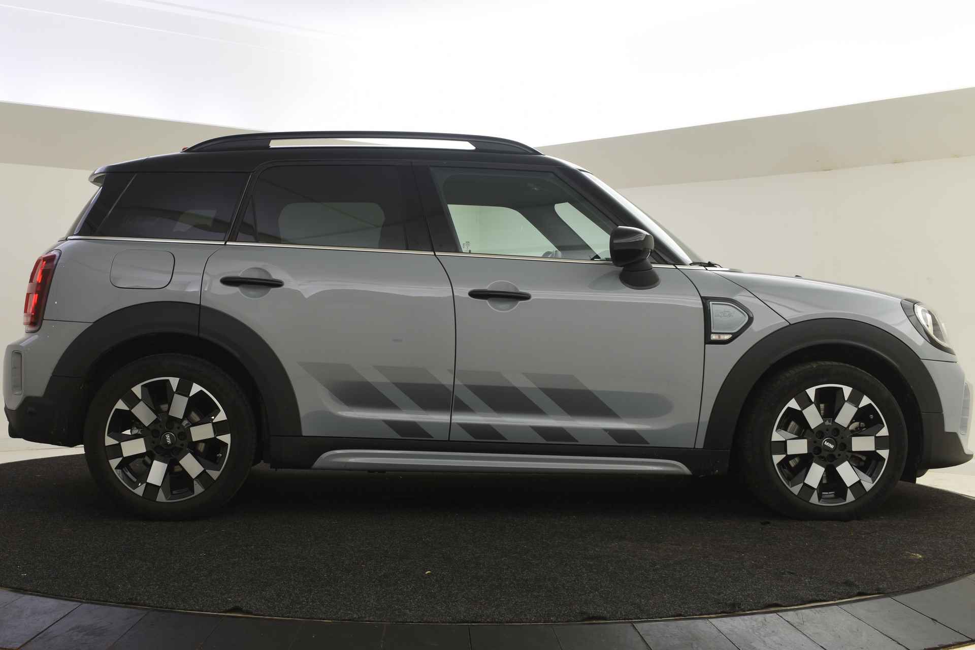 MINI Countryman Cooper S Untamed Automaat / Achteruitrijcamera / Comfort Access / Stoelverwarming / LED / Cruise Control / PDC achter / Driving Assistant - 12/46