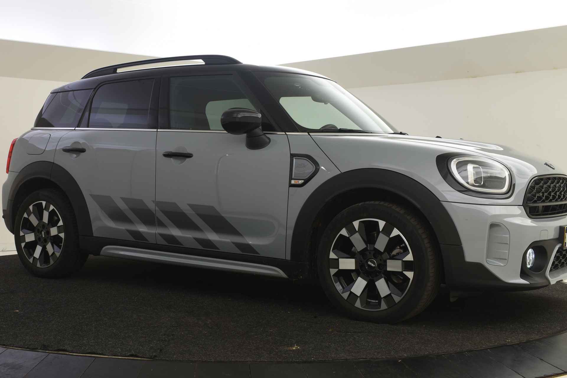 MINI Countryman Cooper S Untamed Automaat / Achteruitrijcamera / Comfort Access / Stoelverwarming / LED / Cruise Control / PDC achter / Driving Assistant - 23/46