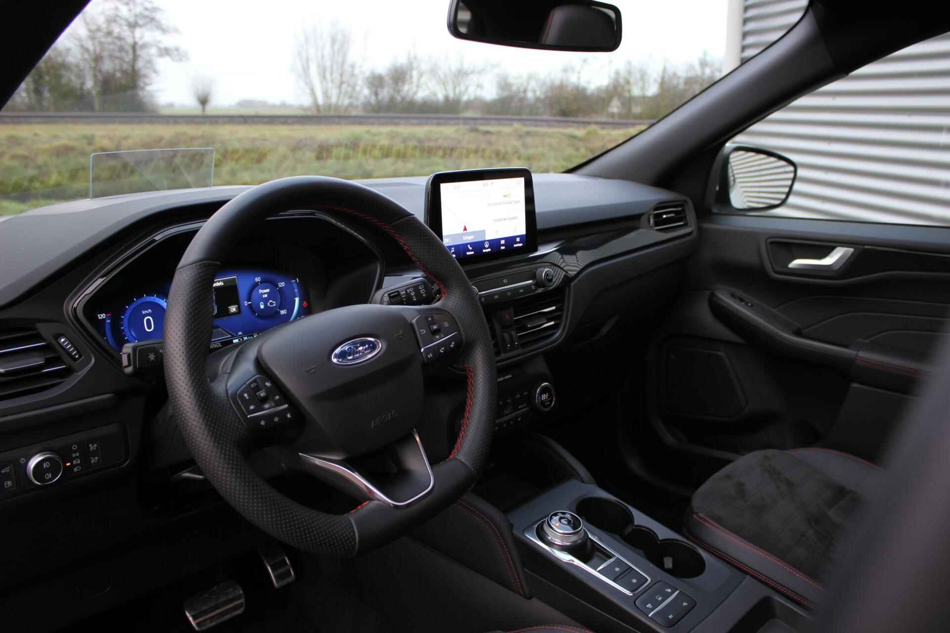 Ford Kuga 2.5 PHEV ST-Line X // Trekhaak - Panoramadak - Camera V+A - Elek. stoelen - HUD - Navigatie - Winter Pack - 14/35